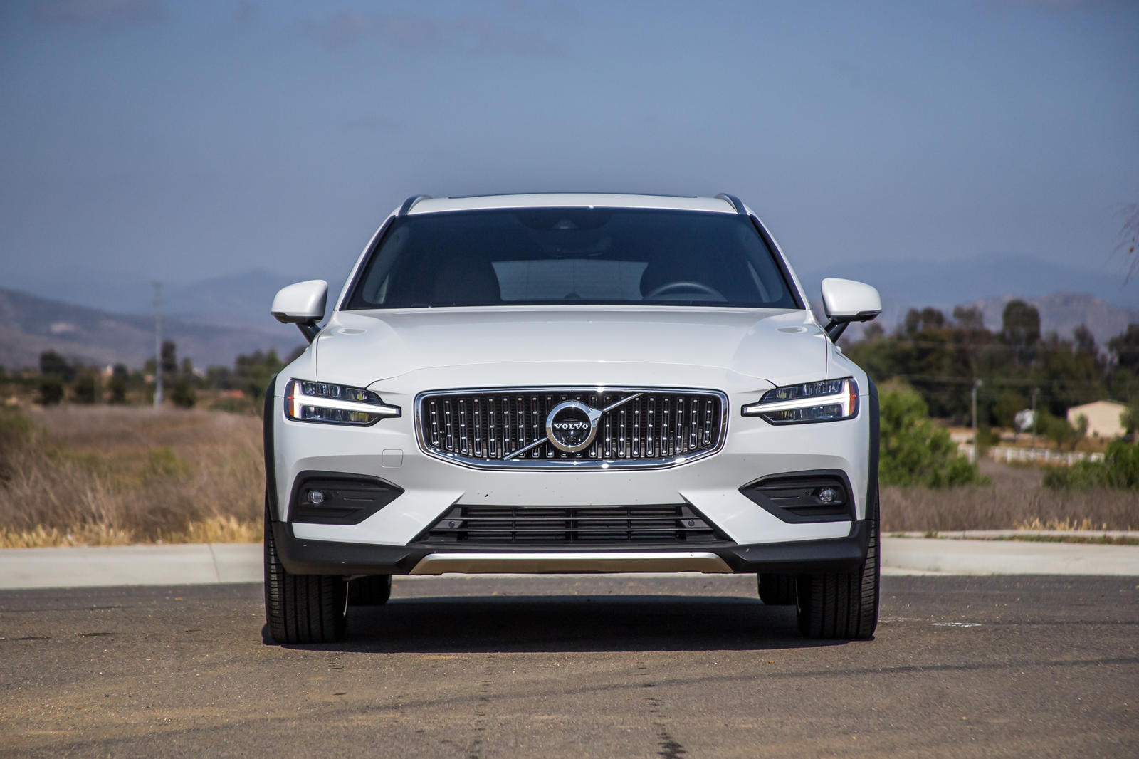 2023 Volvo V60 Cross Country Exterior Photo