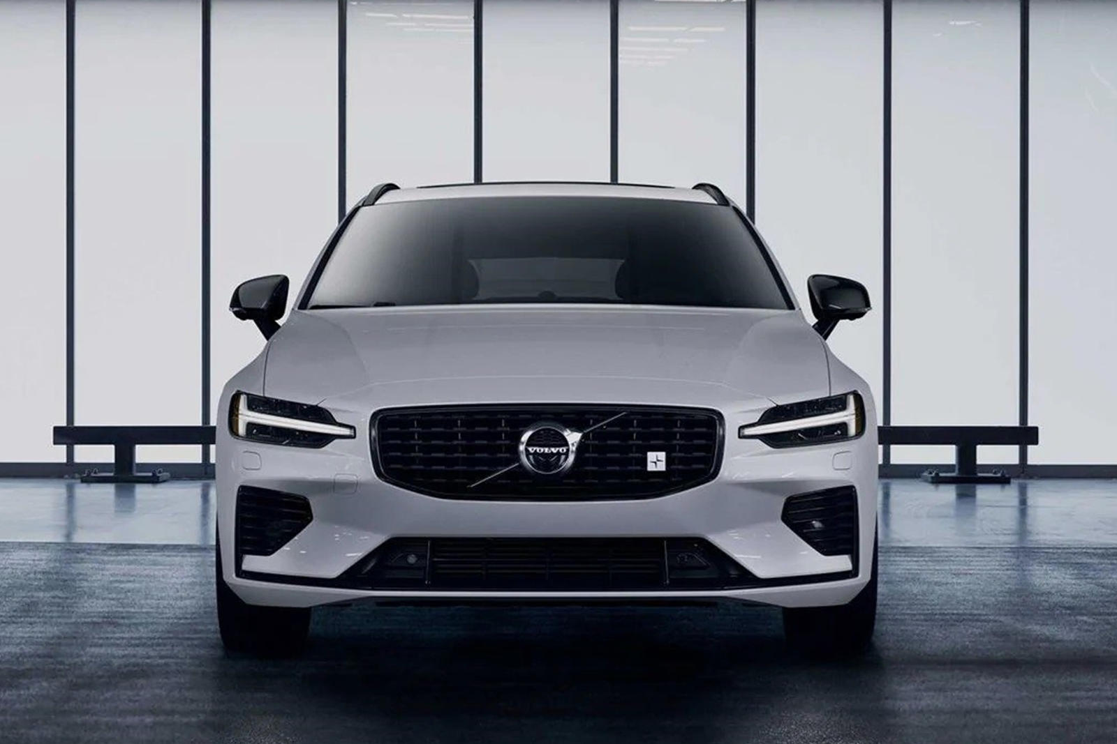 2023 Volvo V60 Recharge Exterior Photo