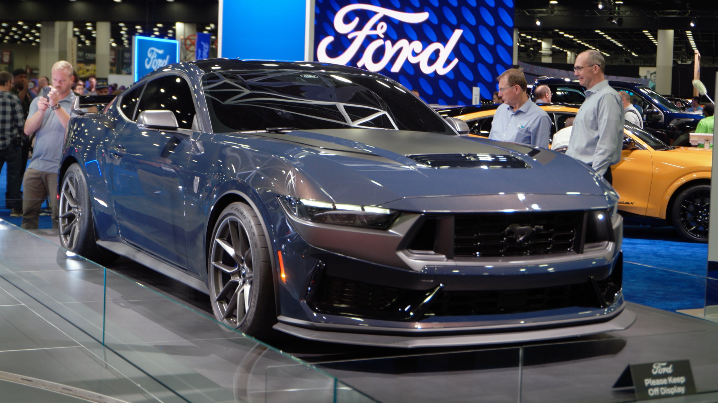 2024 Ford Mustang Dark Horse: Detroit Auto Show Photo Gallery