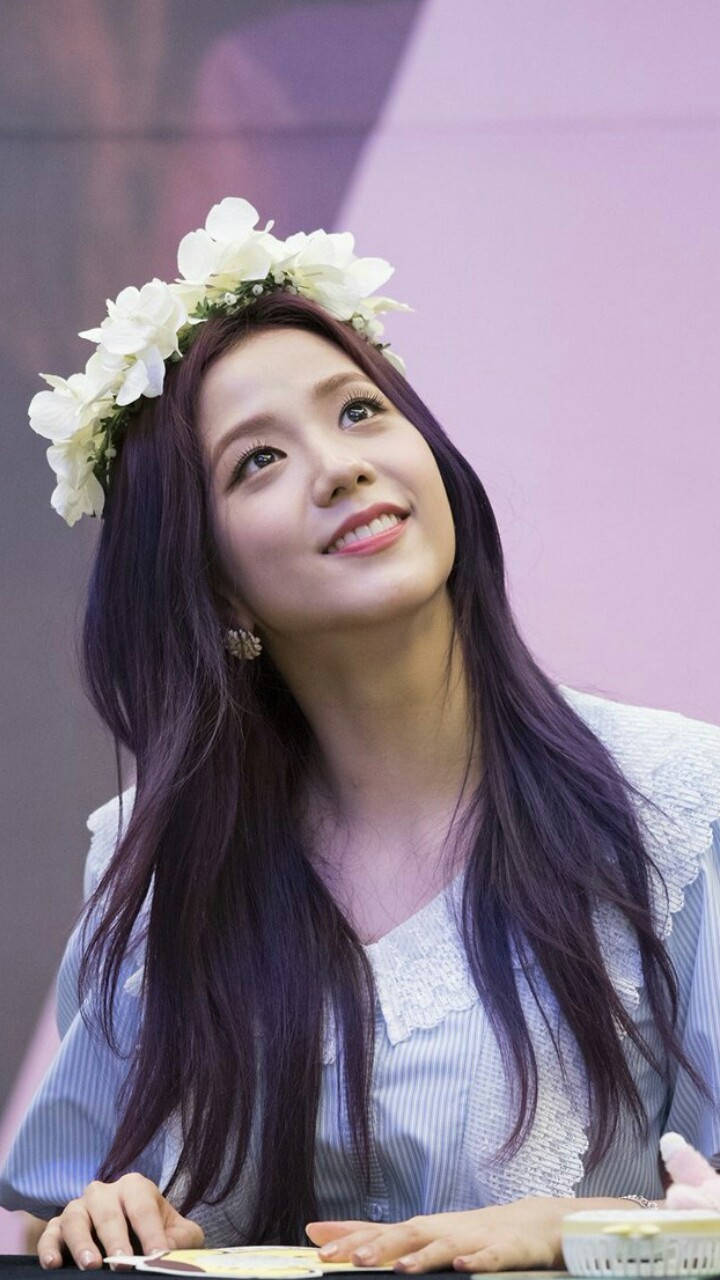 Download Jisoo Cute Flower Crown Wallpaper