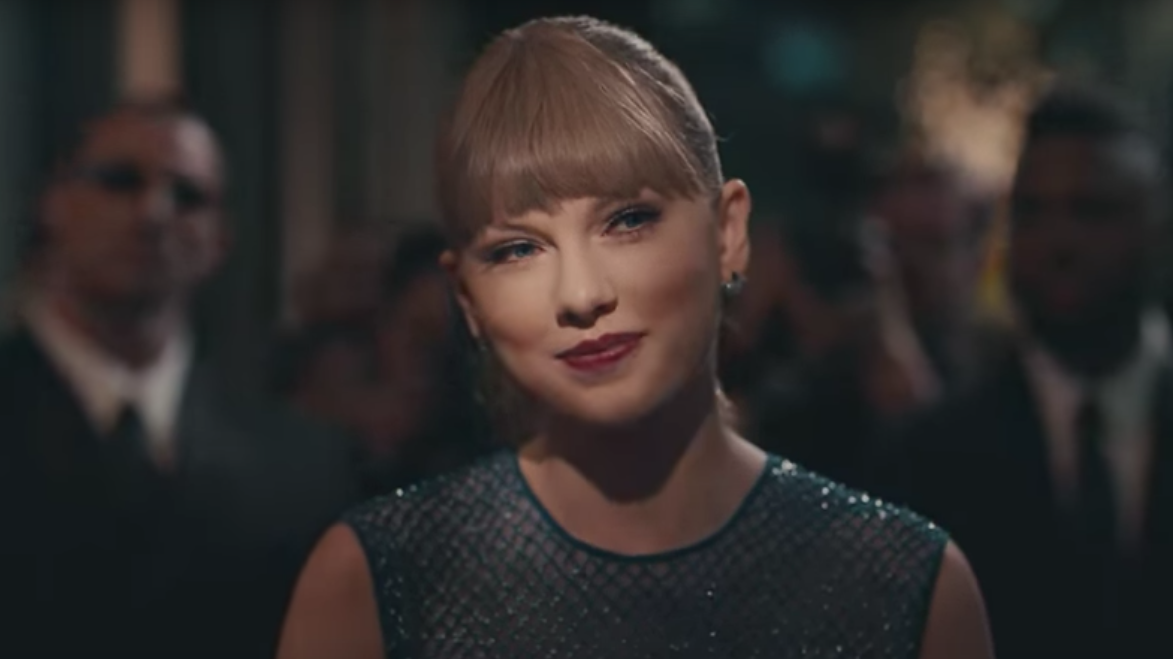 Some People Think Taylor Swift's New Music Video Copied a Famous Perfume Ad