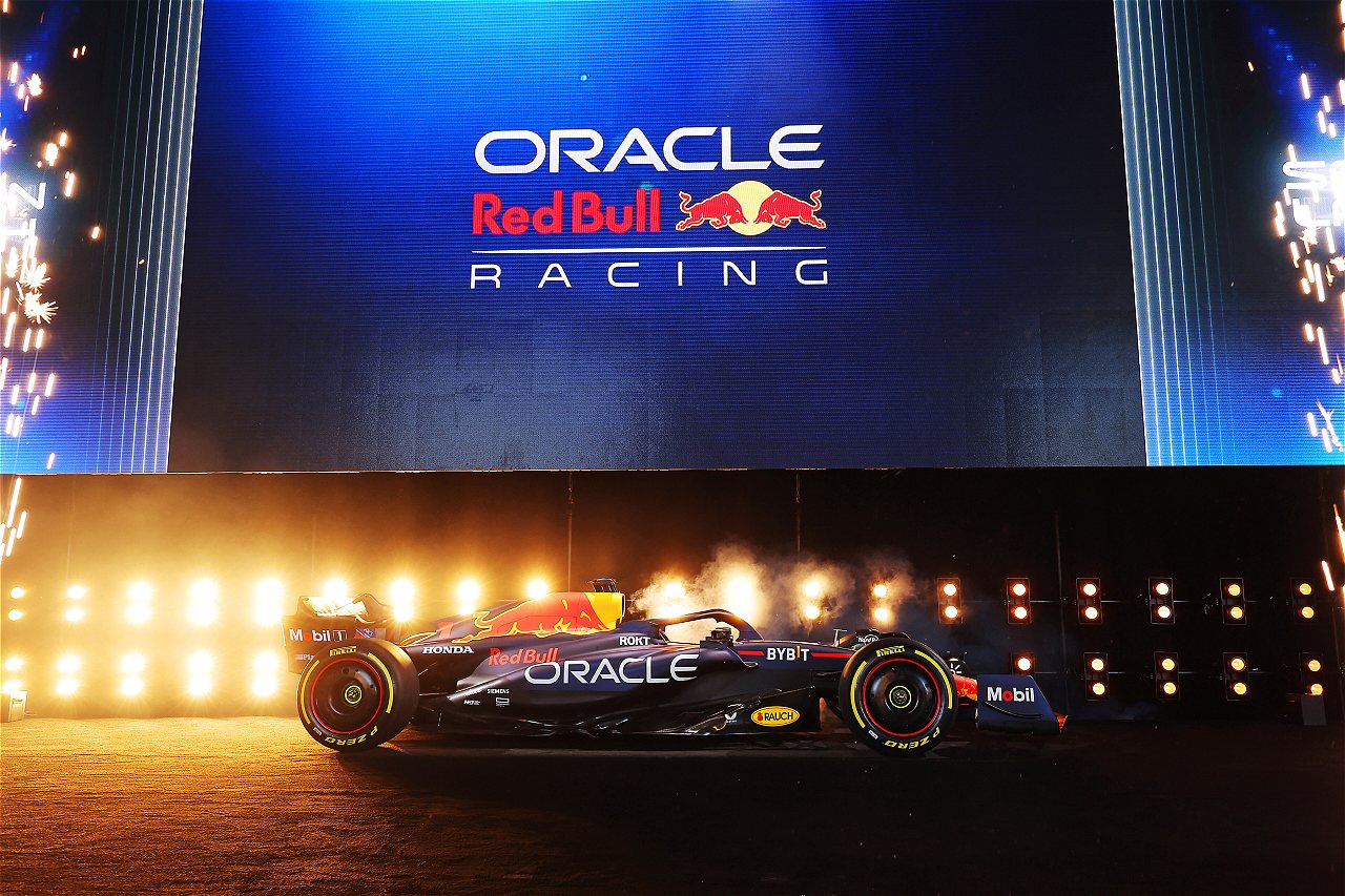 Photos: Red Bull Racing shows the RB19 livery of Verstappen and Perez
