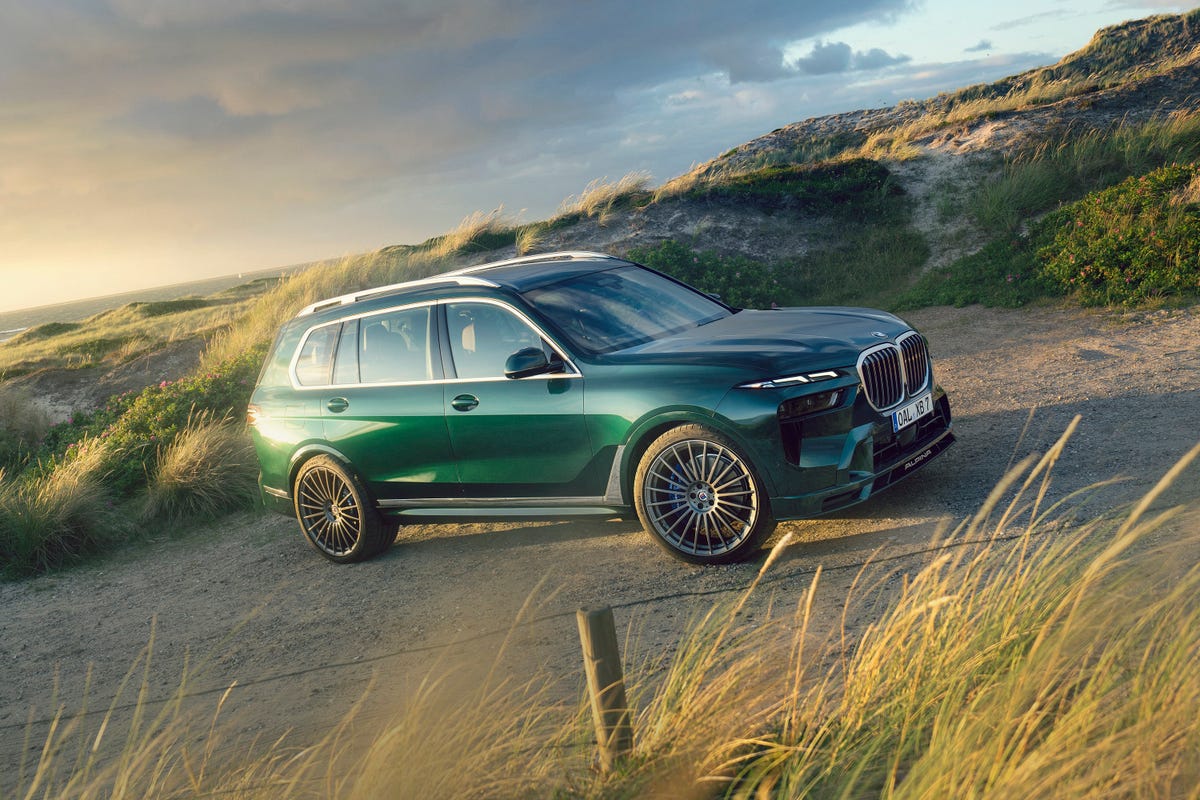 2023 BMW Alpina XB7 Has More Power, More Luxury