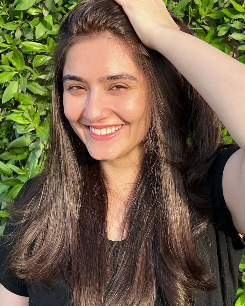 Durefishan Saleem Shows Funny Side Of Her Off Screen Persona In Latest Photo Thread