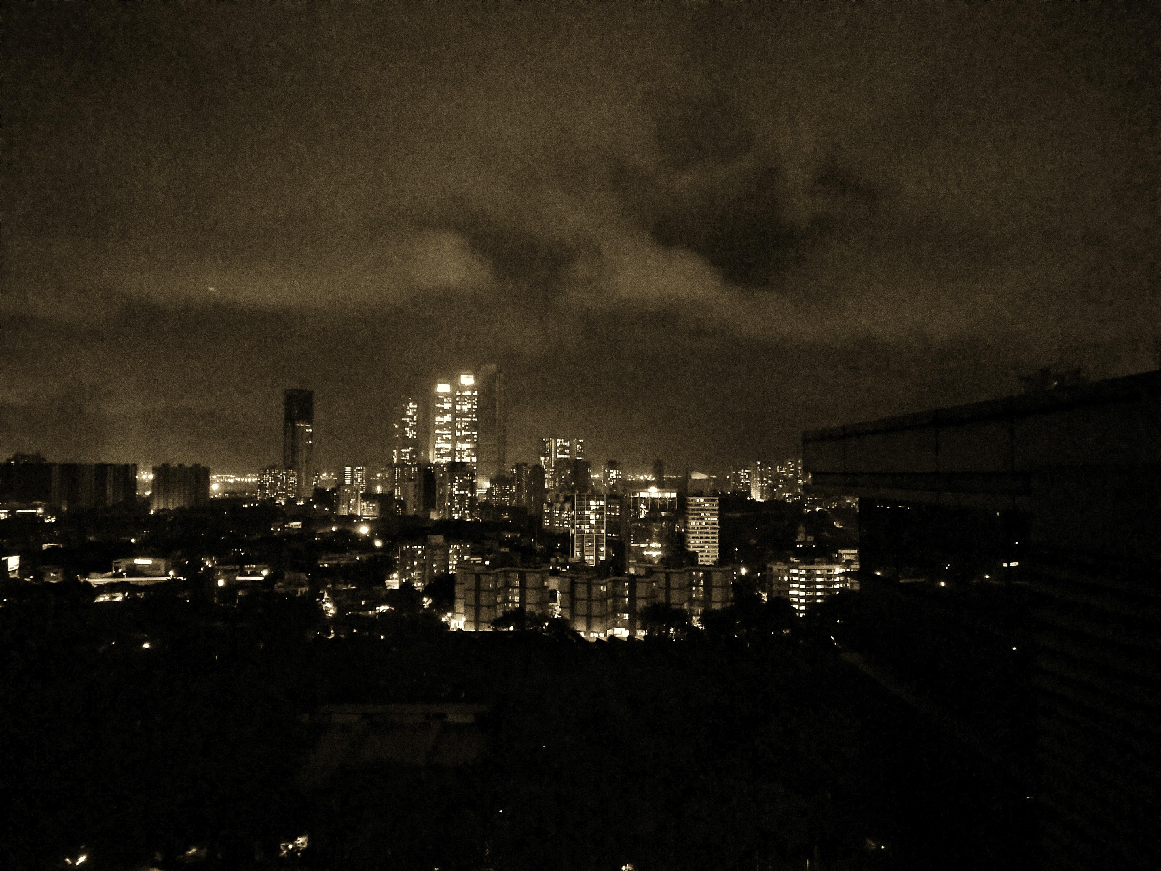 A Summer Evening in Mumbai 4K wallpaper