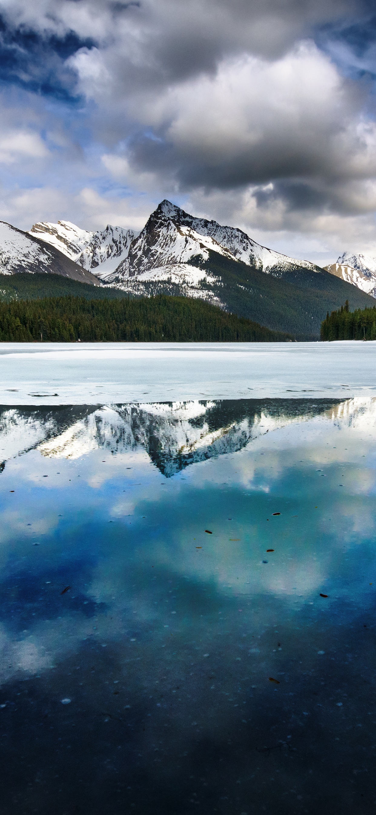 Maligne Lake Wallpaper 4K, Canada, Cloudy Sky, Nature