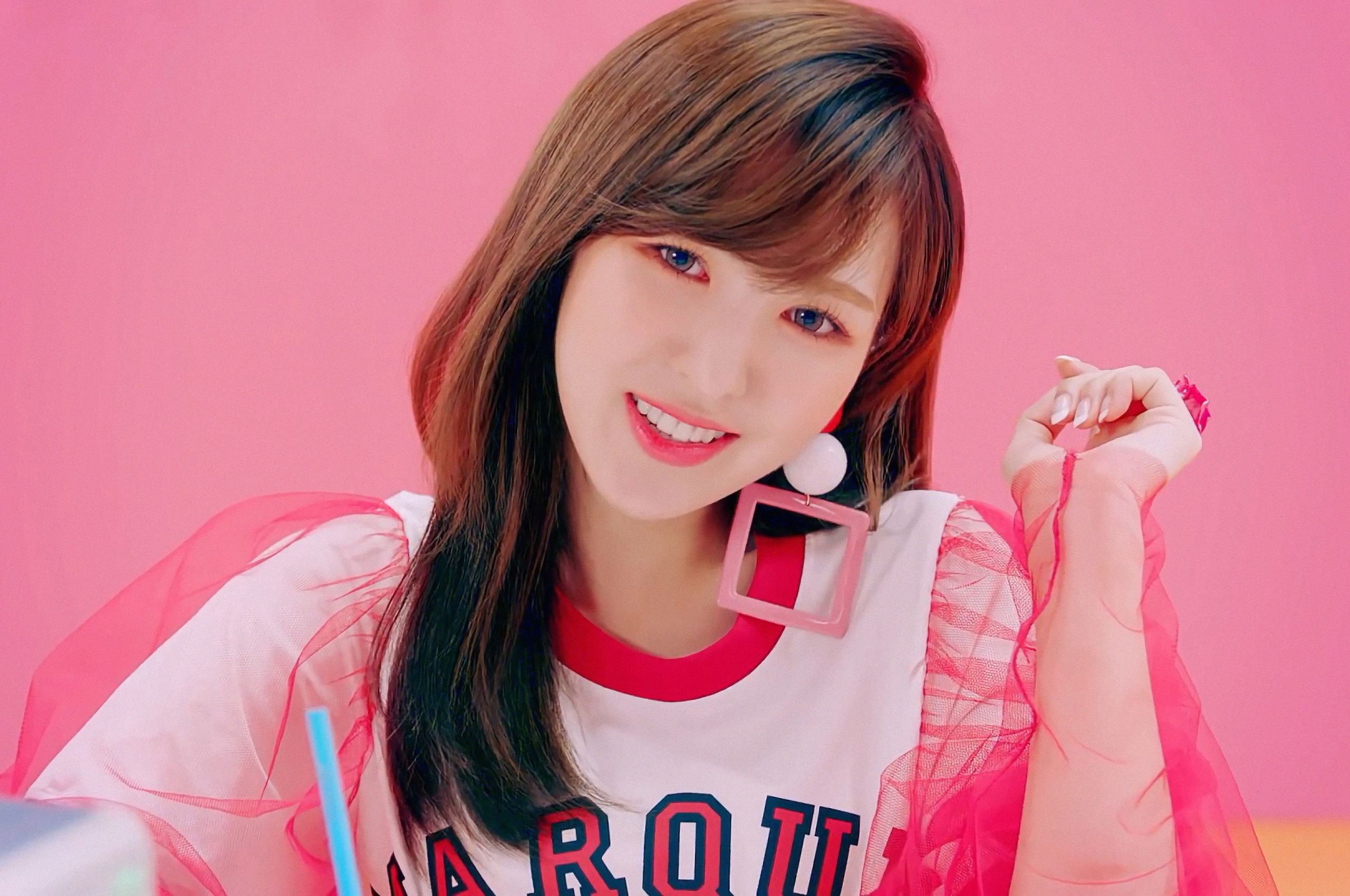 Wendy Red Velvet Wallpaper