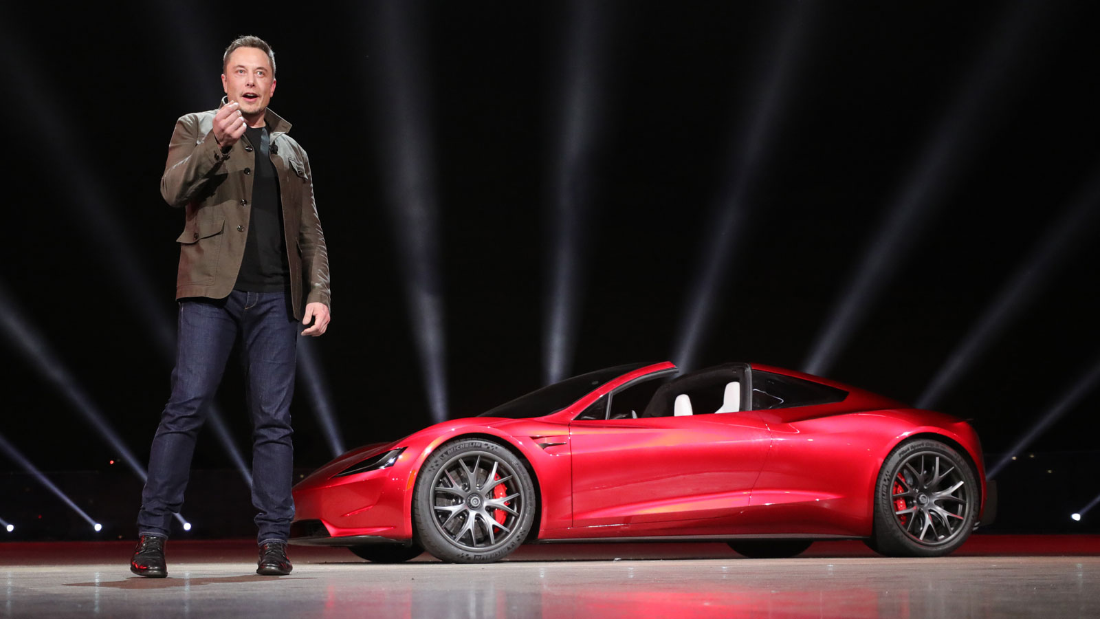 Tesla is taking $50,000 deposits on the Roadster