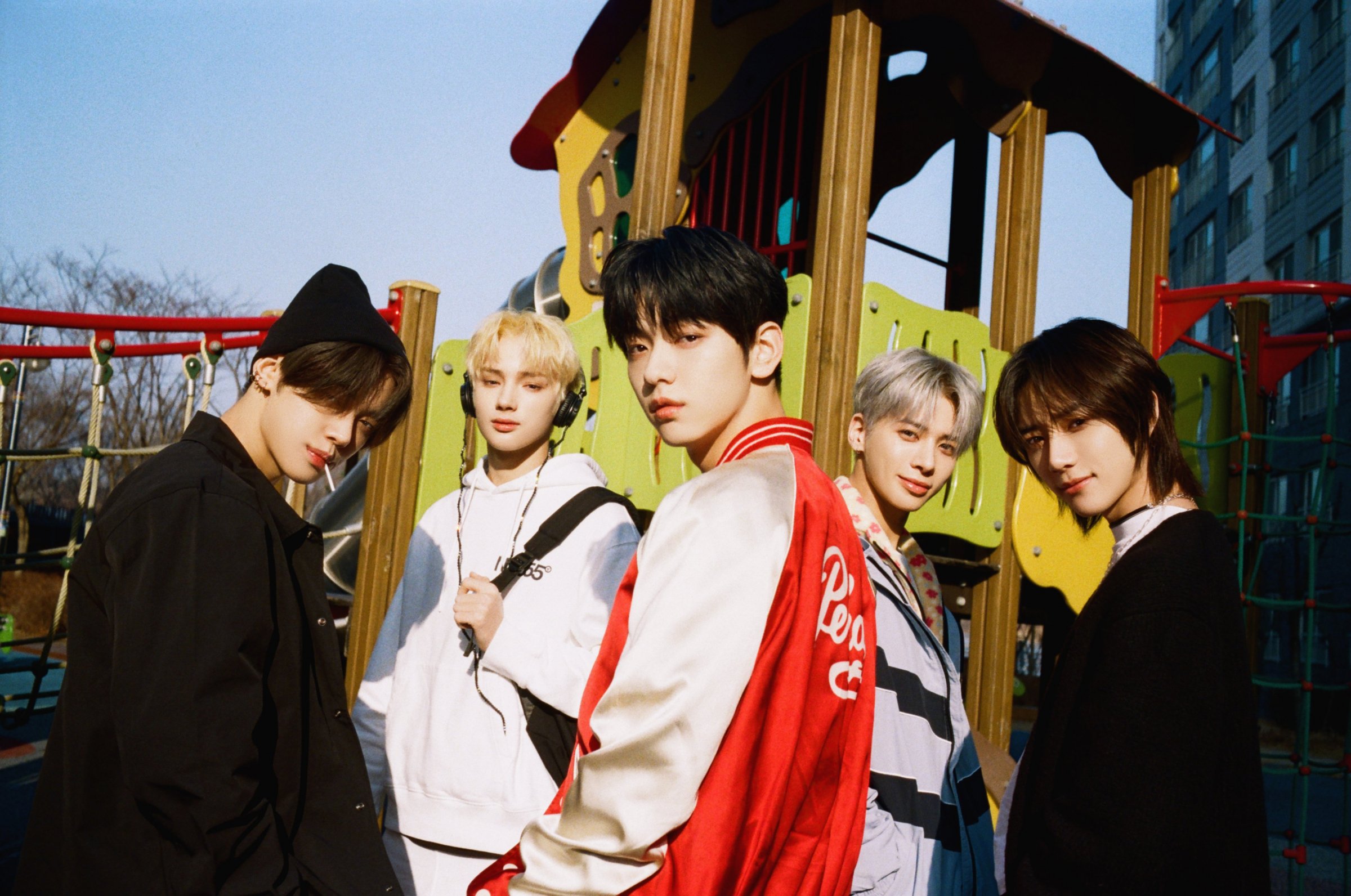 TXT releases a new set of concept photo for their upcoming album 'The Chaos Chapter: Freeze'
