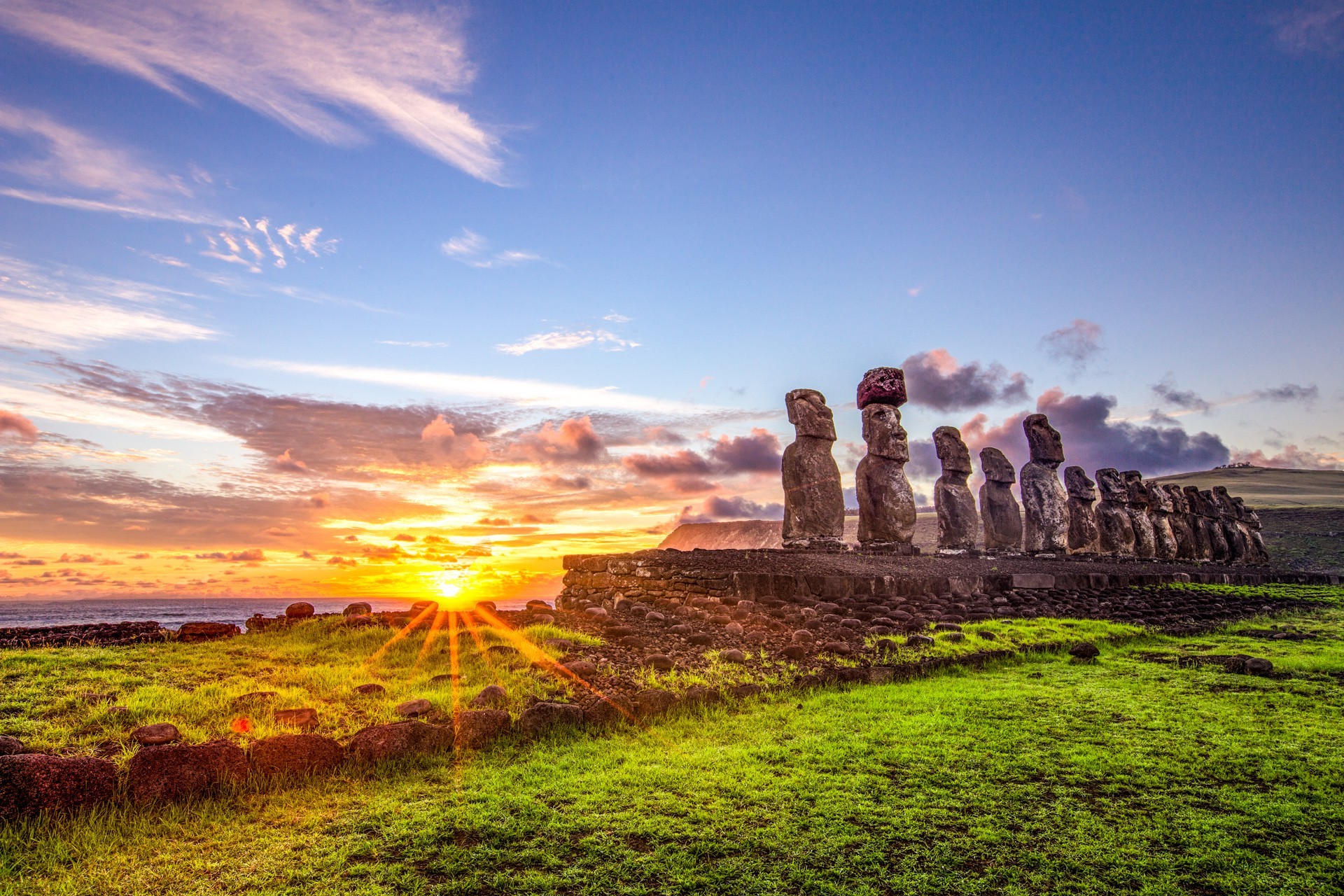 Moai, Sunrise, Easter Island, Statue, Chile, Rapa Nui, Grass, Sea, Blue, Yellow, Green, Nature, Landscape Wallpaper HD / Desktop and Mobile Background