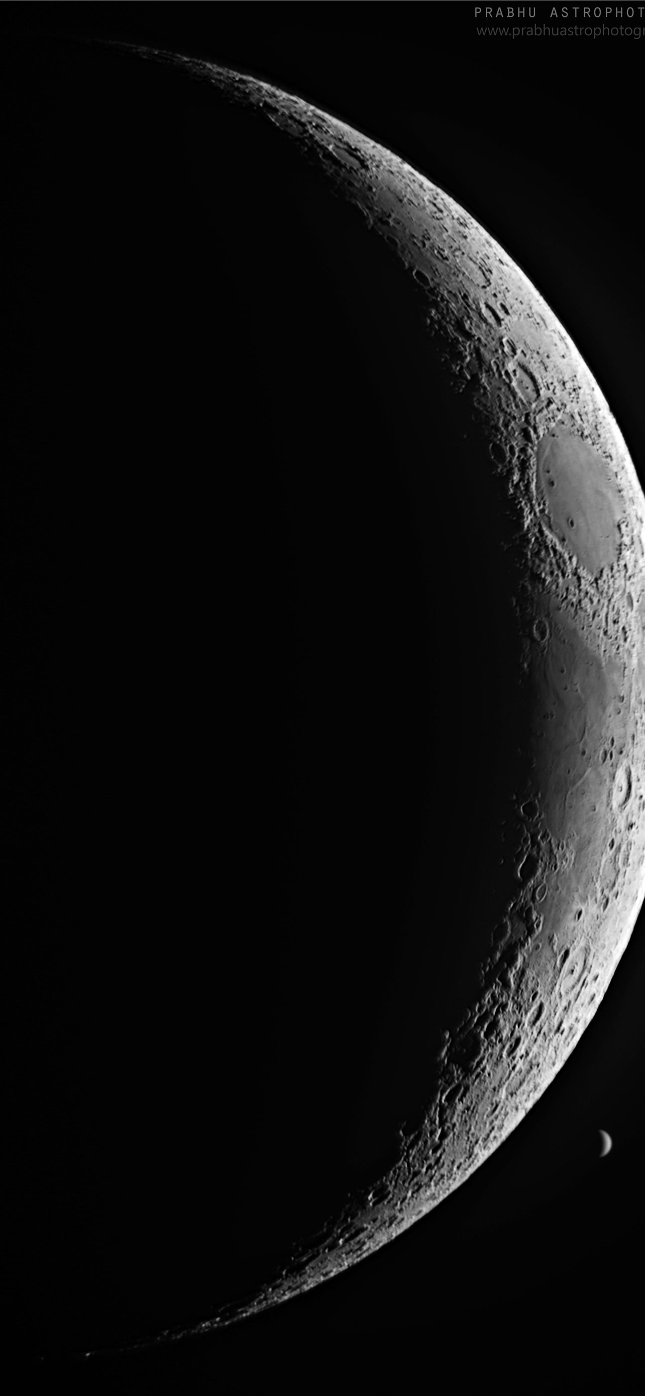 Waxing Gibbous Moon Wallpapers Wallpaper Cave