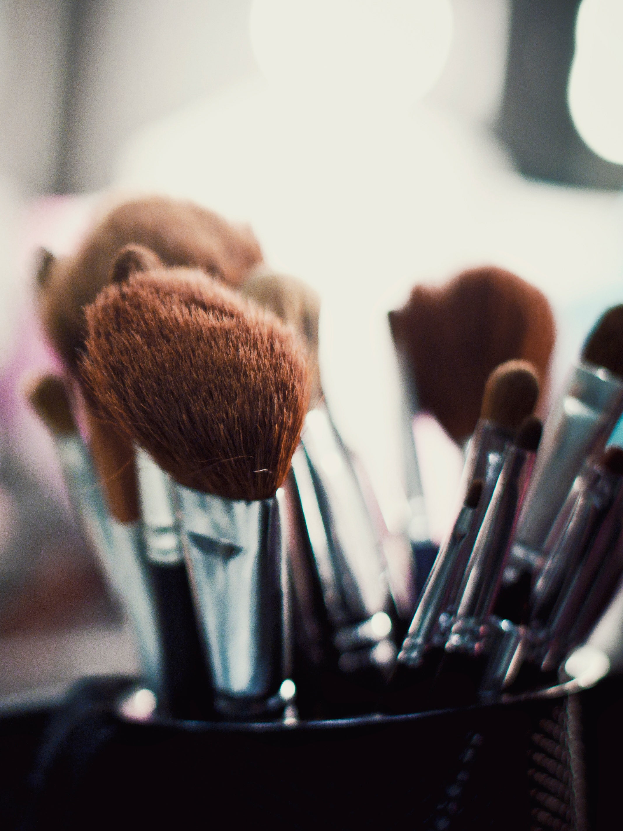 This DIY Makeup Brush Drying Hack Going Viral Is a Gamechanger