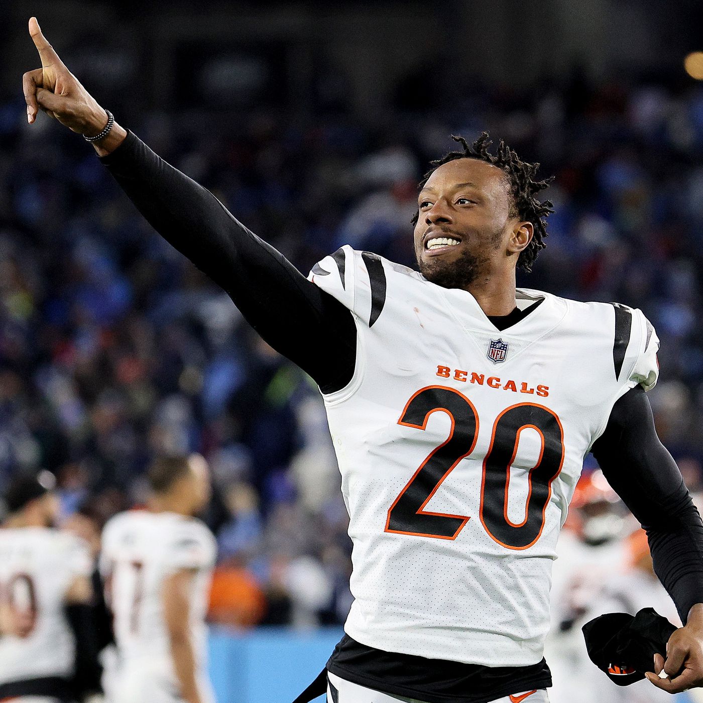 Ravens players taunt cornerback Eli Apple on social media following the Super Bowl