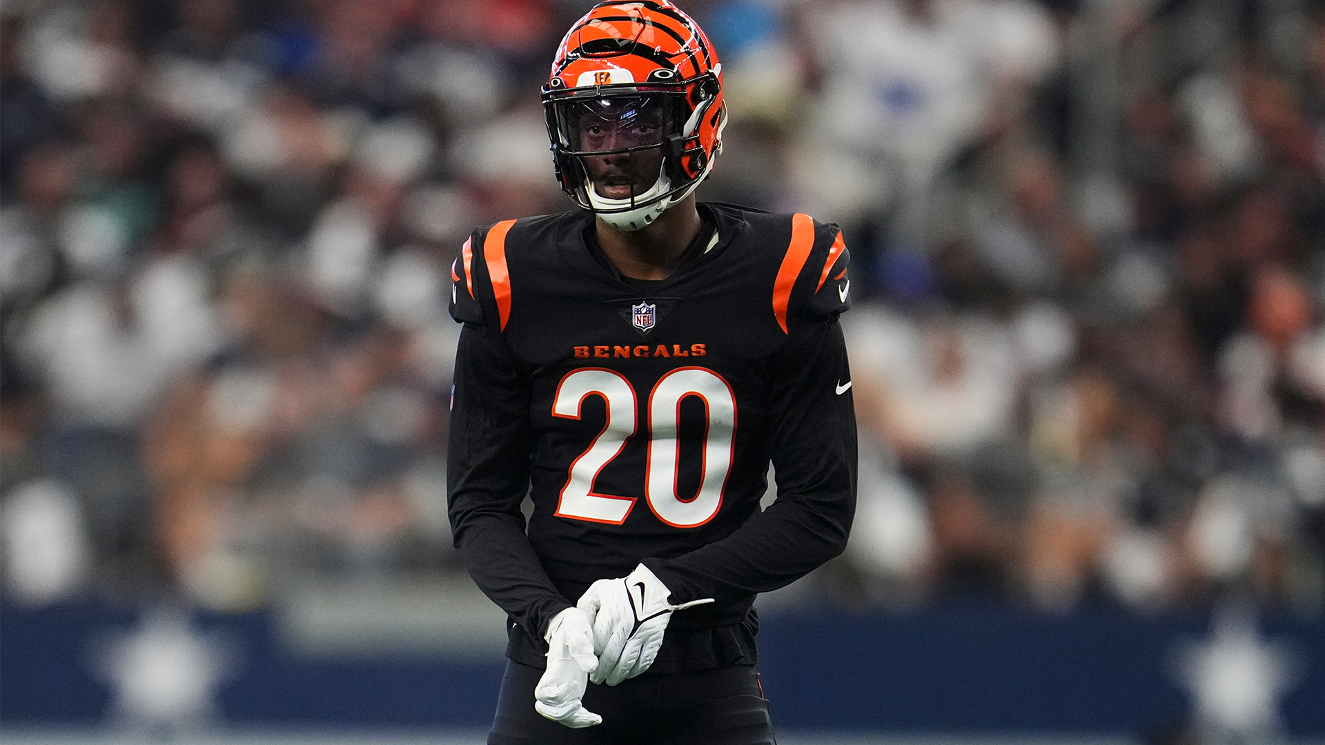 Cincinnati Bengals have Eli Apple's back after feud with Tyreek Hill