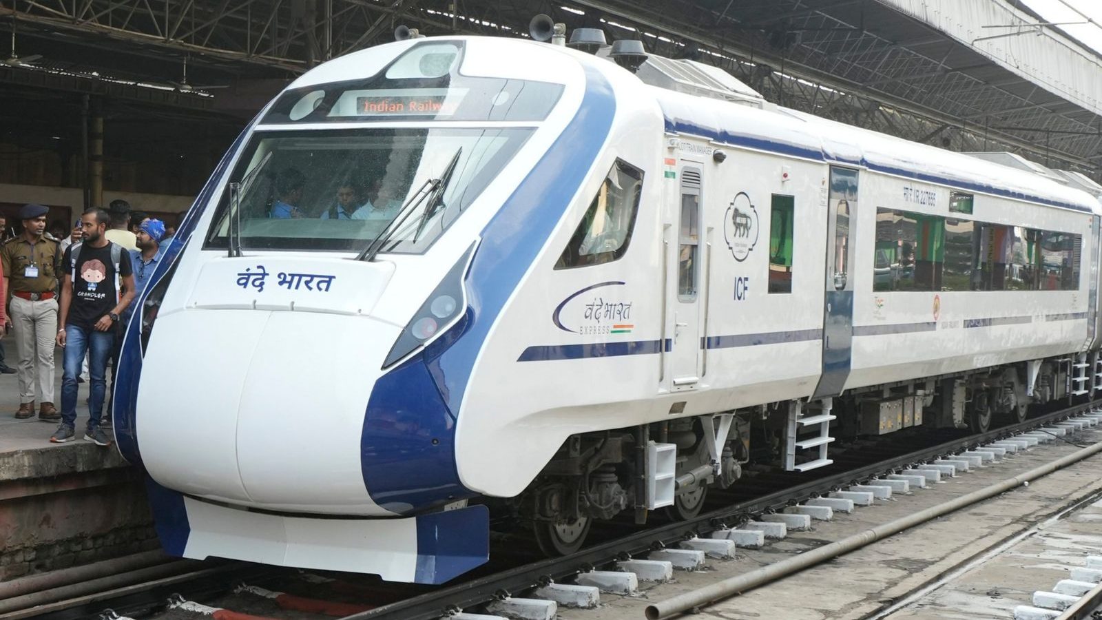 It's Like A Plane': Howrah NJP Vande Bharat Express Cuts Travel Time By 3 Hrs. Check Ticket Fare, Stoppages
