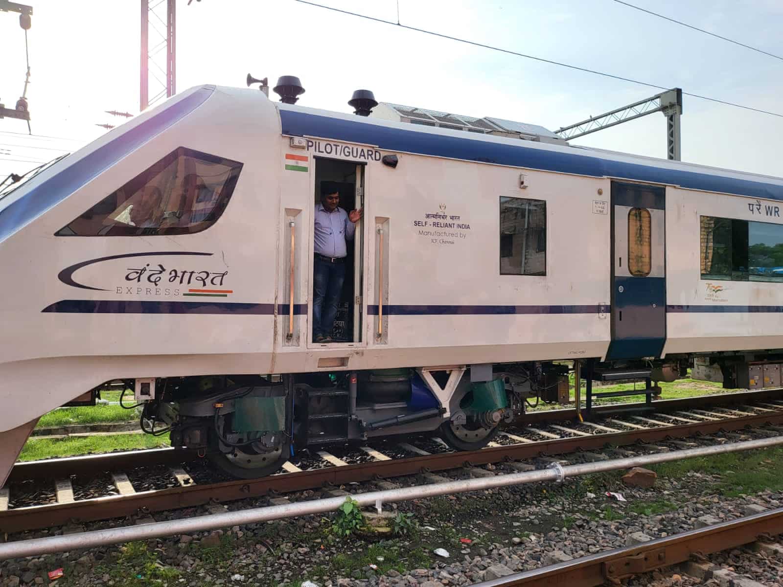 Thrilling! Vande Bharat Express At 180 Kmph