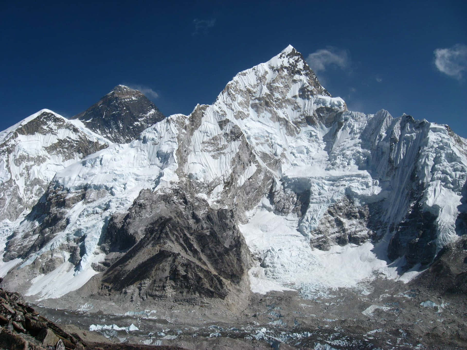 Download Mount Everest Picture 2048 X 1536