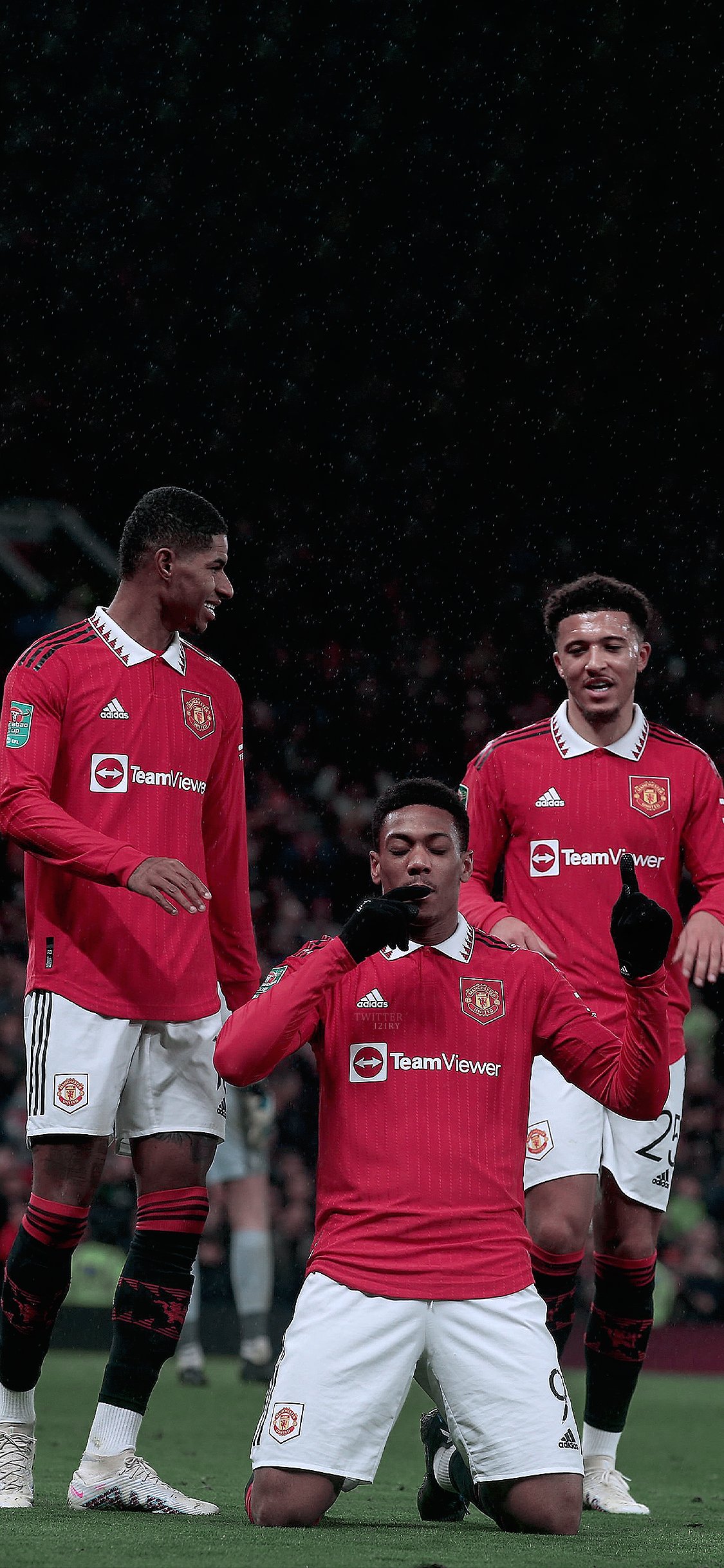 Tadic. #Wallpaper └