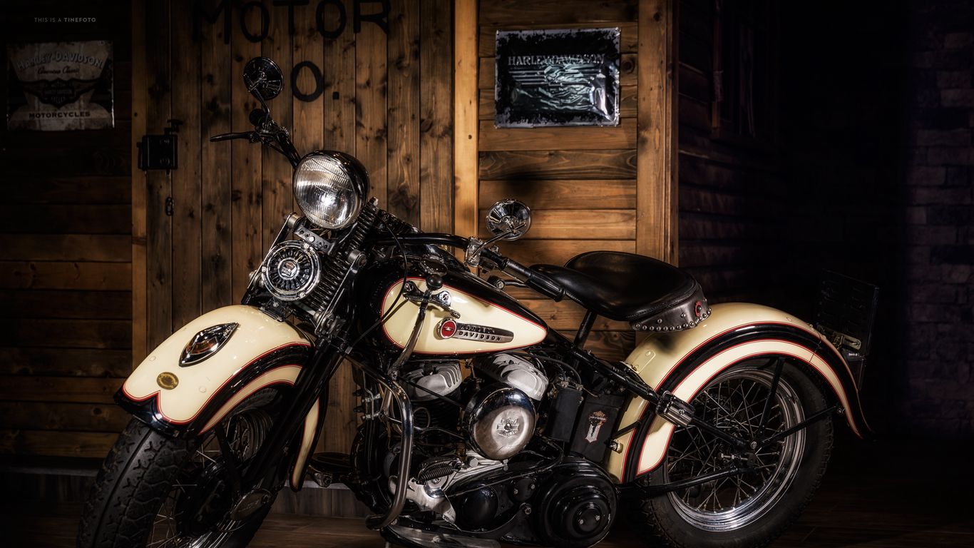 Download wallpaper 1366x768 harley davidson, motorcycle, style tablet, laptop HD background