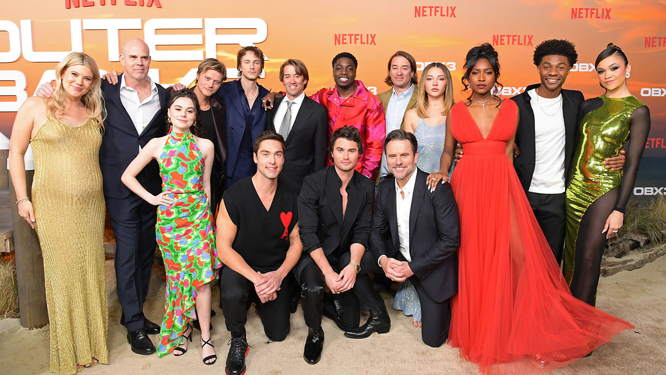 Outer Banks' Stars Chase Stokes, Madelyn Cline Talk Season 3