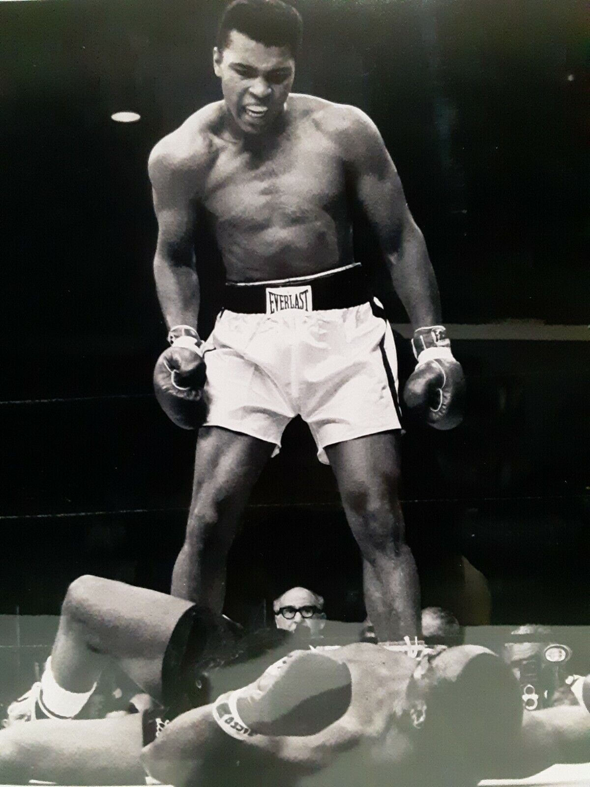 MUHAMMAD ALI AUTOGRAPHED CLASSIC SONNY LISTON KNOCKOUT PHOTO WITH COA