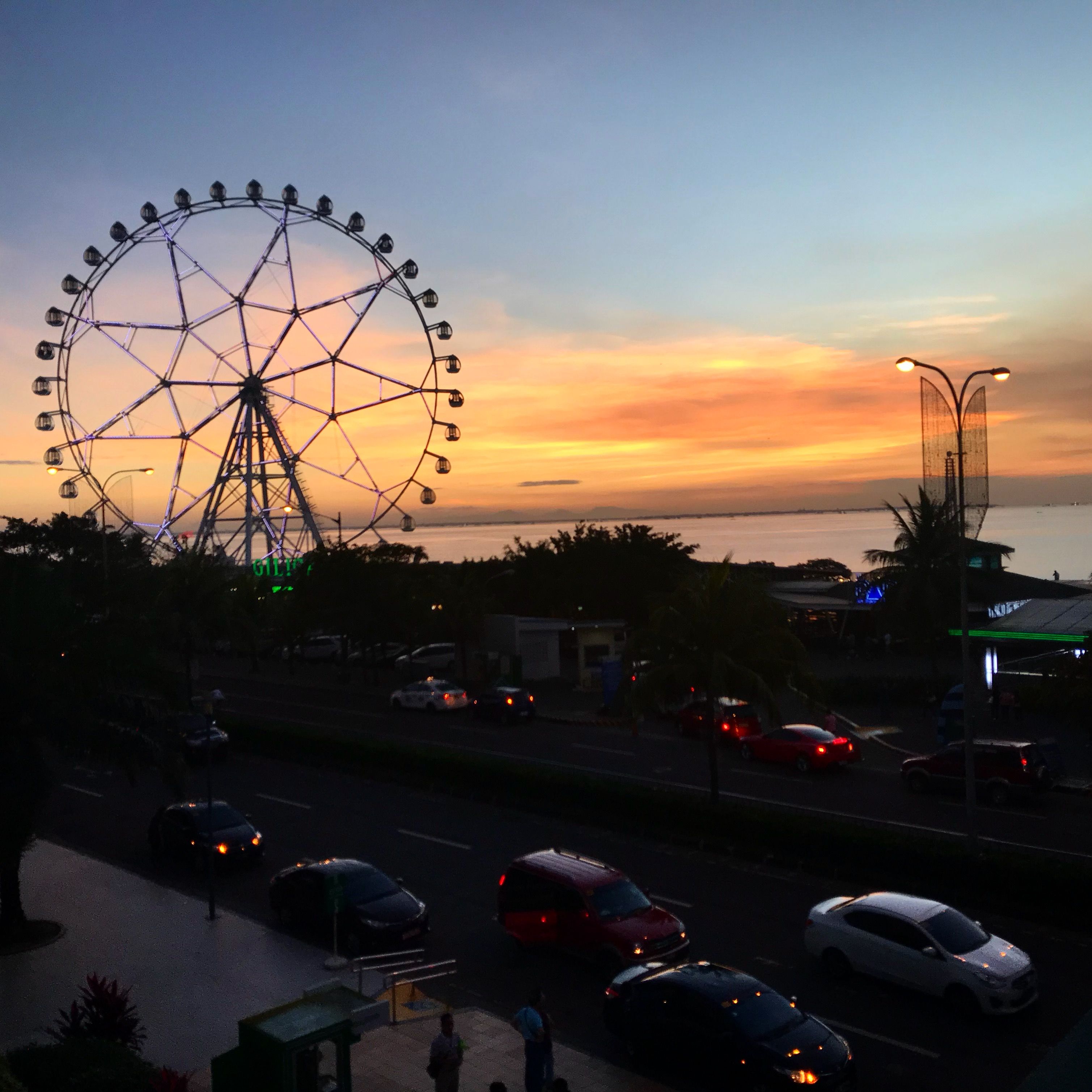 ferriswheel #sunset #moa #philippines #aesthetic wowza
