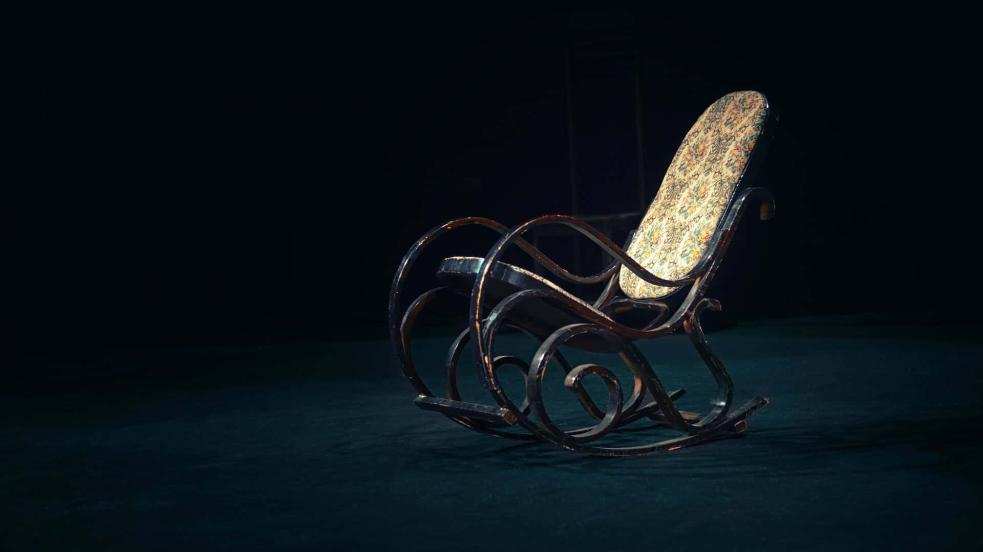 Download Vintage Rocking Chair Picture