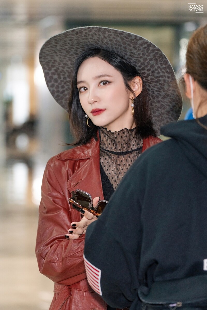 Behind Scene Photo Of Actress Park Ji Hyun Of ′Reborn Rich′