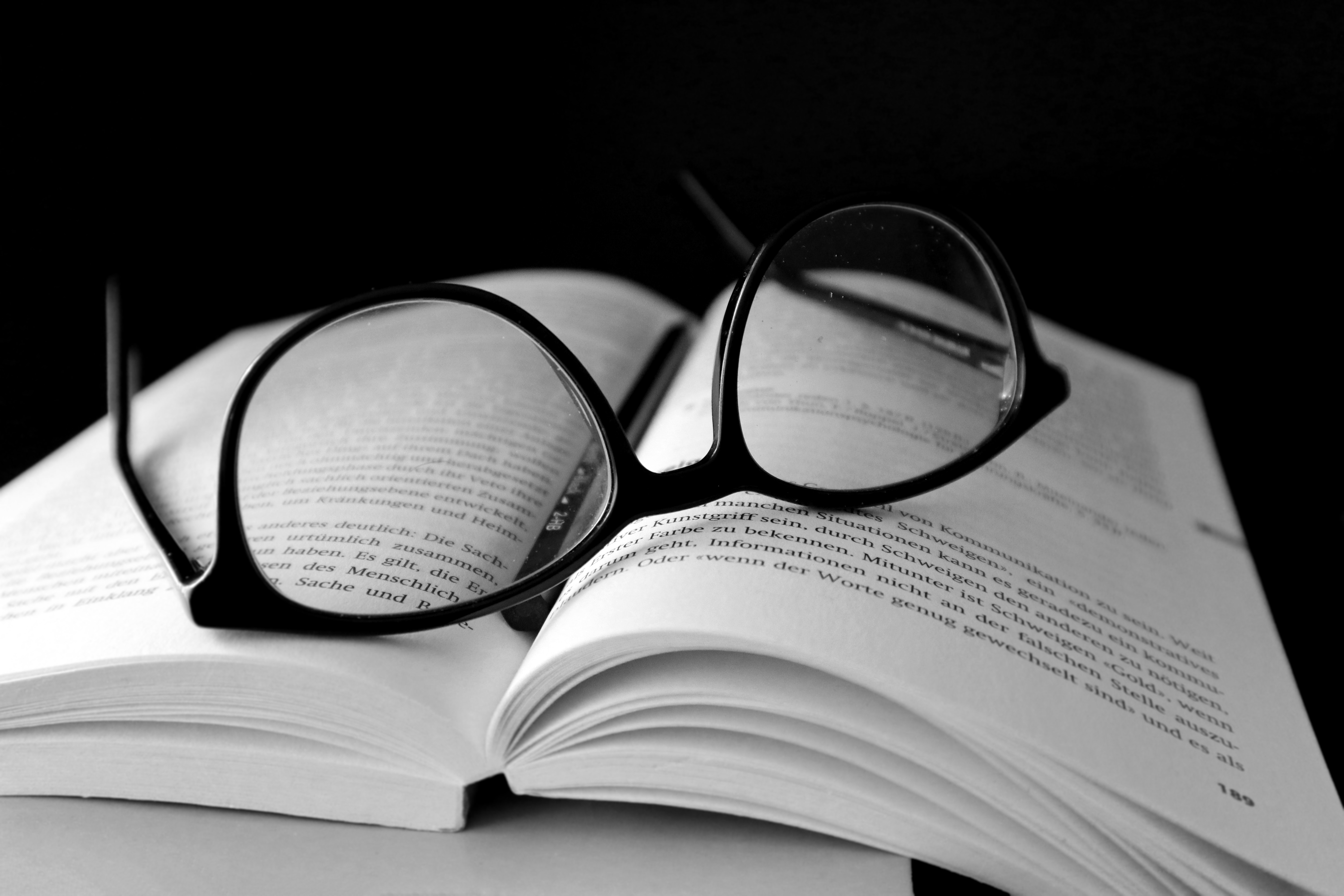 Book With Glasses Wallpapers Wallpaper Cave