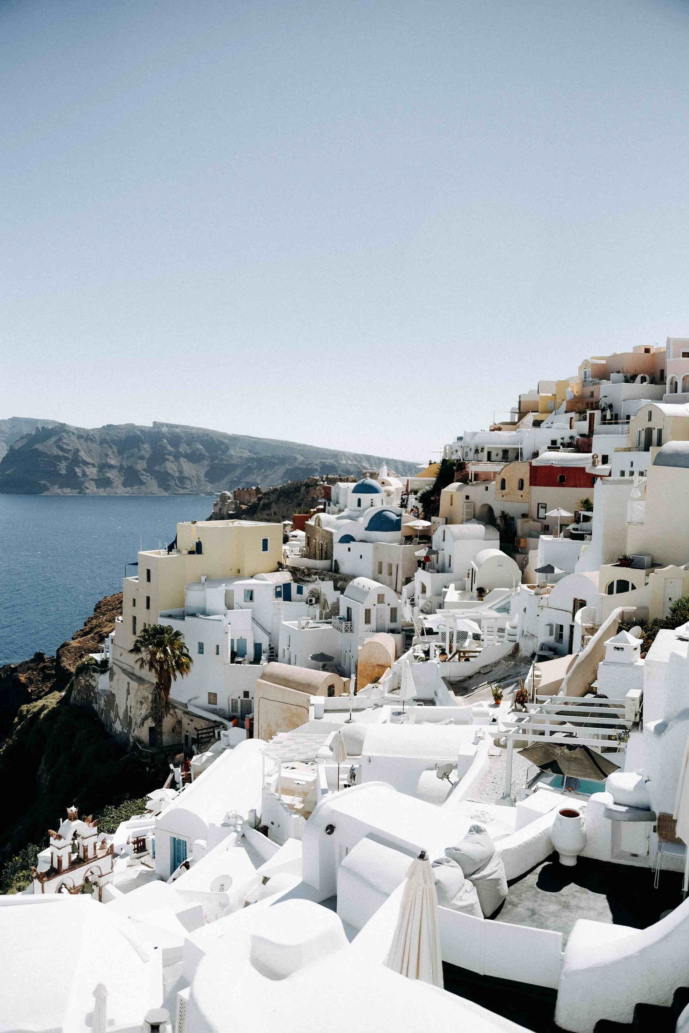 Ready and Roam / Santorini, Greece