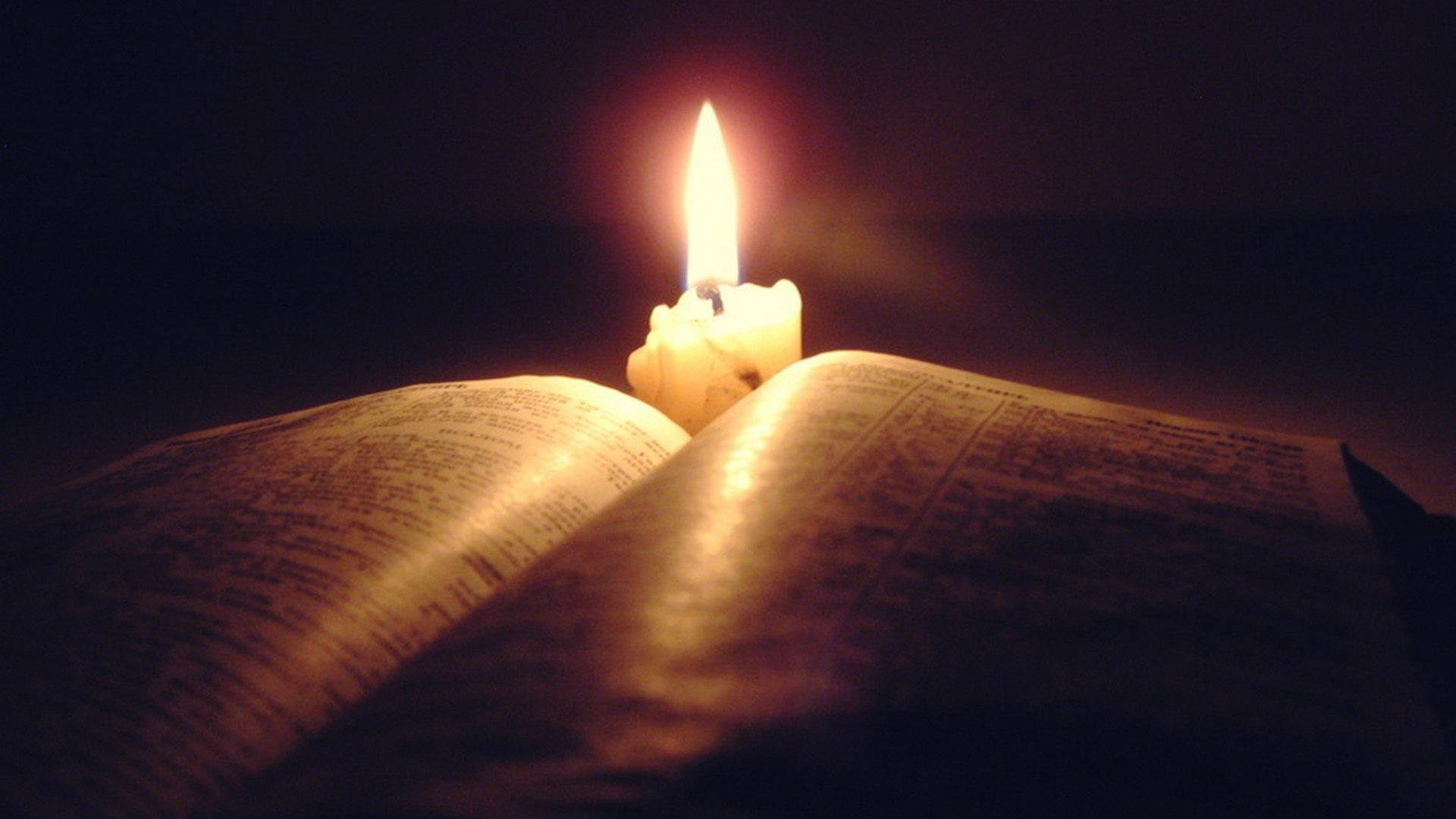 Wallpaper, 1920x1080 px, books, candles, Christianity, Holy Bible, lights 1920x1080