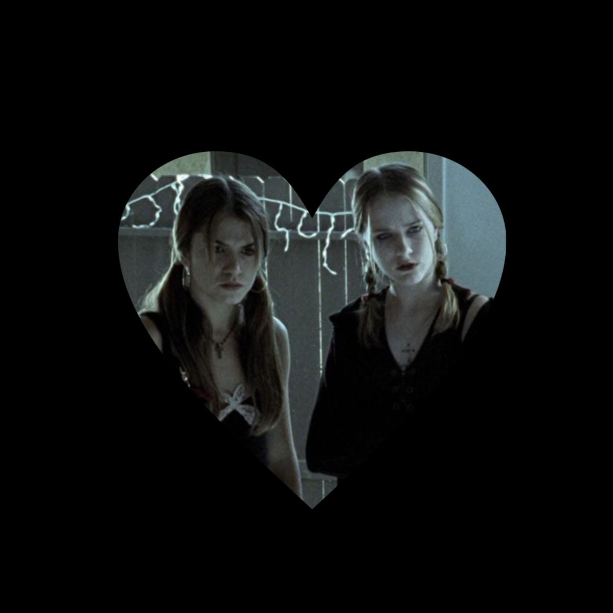 Evie And Tracy Heart Widget Png Y2k. Thirteen Movie, Thirteen Movie Aesthetic, Thirteenth