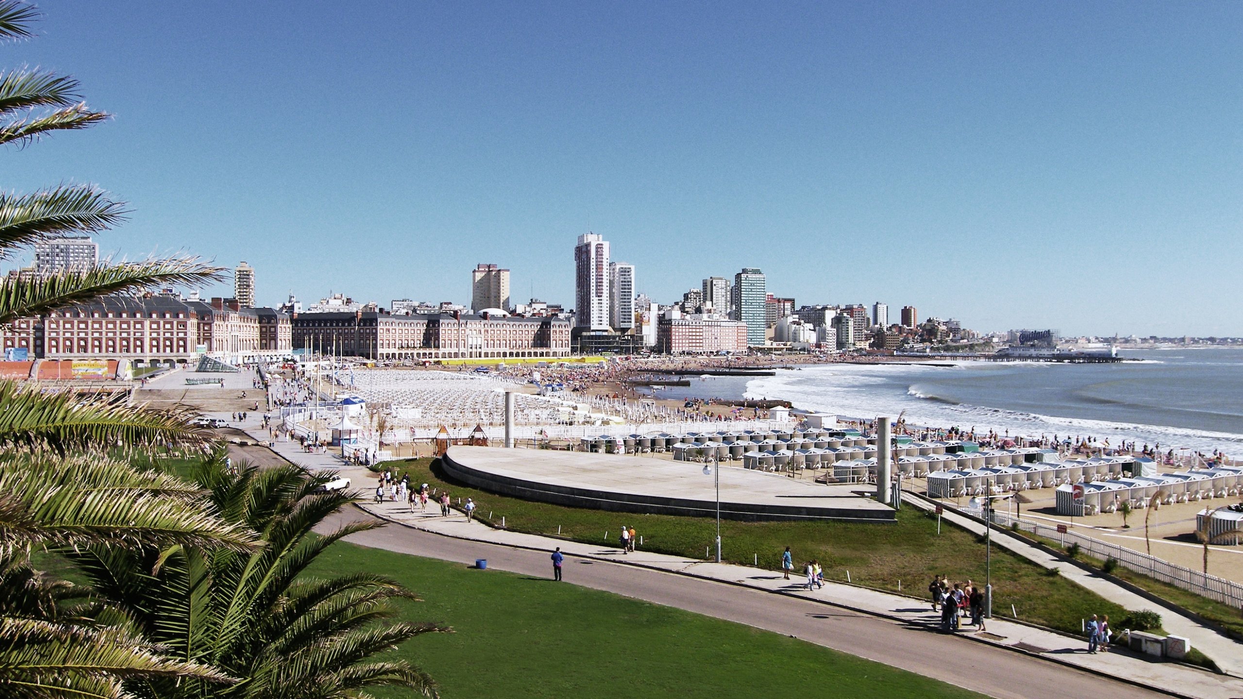 Mar del plata. Мар дель плата Аргентина. Мар-дель-плата (Mar del Plata). Mar del Plata Cathedral мар-дель-плата. Мар дель плата Аргентина достопримечательности.