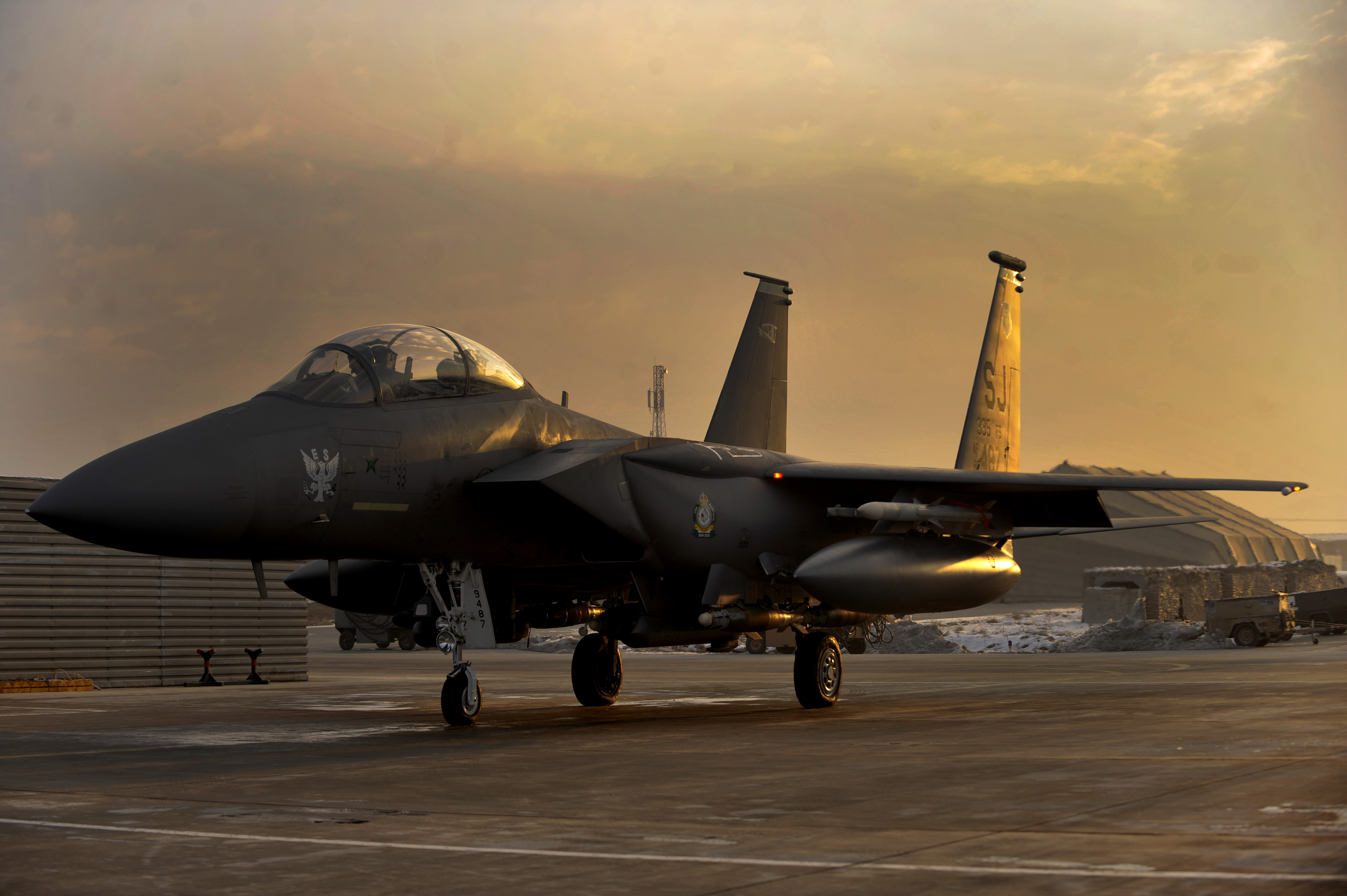 F 15E Strike Eagle 0487 Reaches 10,000 Logged Flying Hours