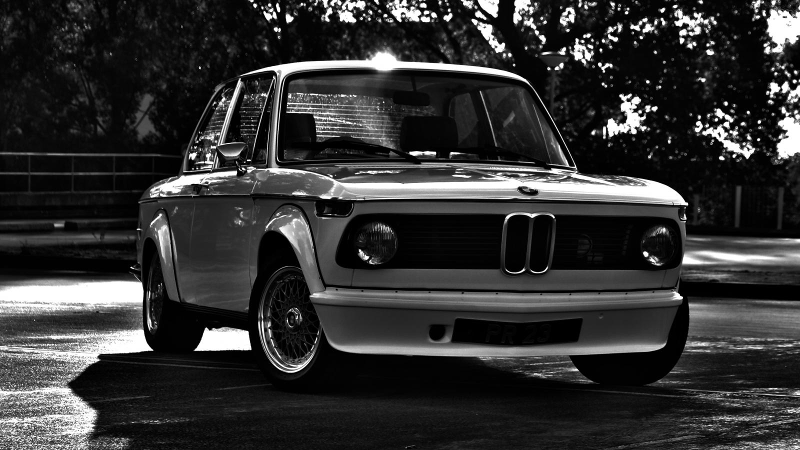 BMW 2002 Wallpaper