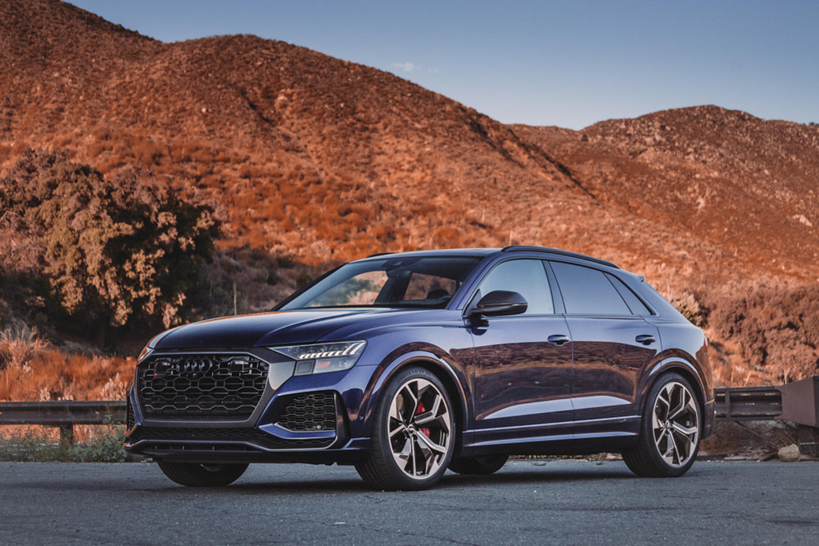 2023 Audi RS Q8 Exterior Colors & Dimensions: Length, Width, Tires