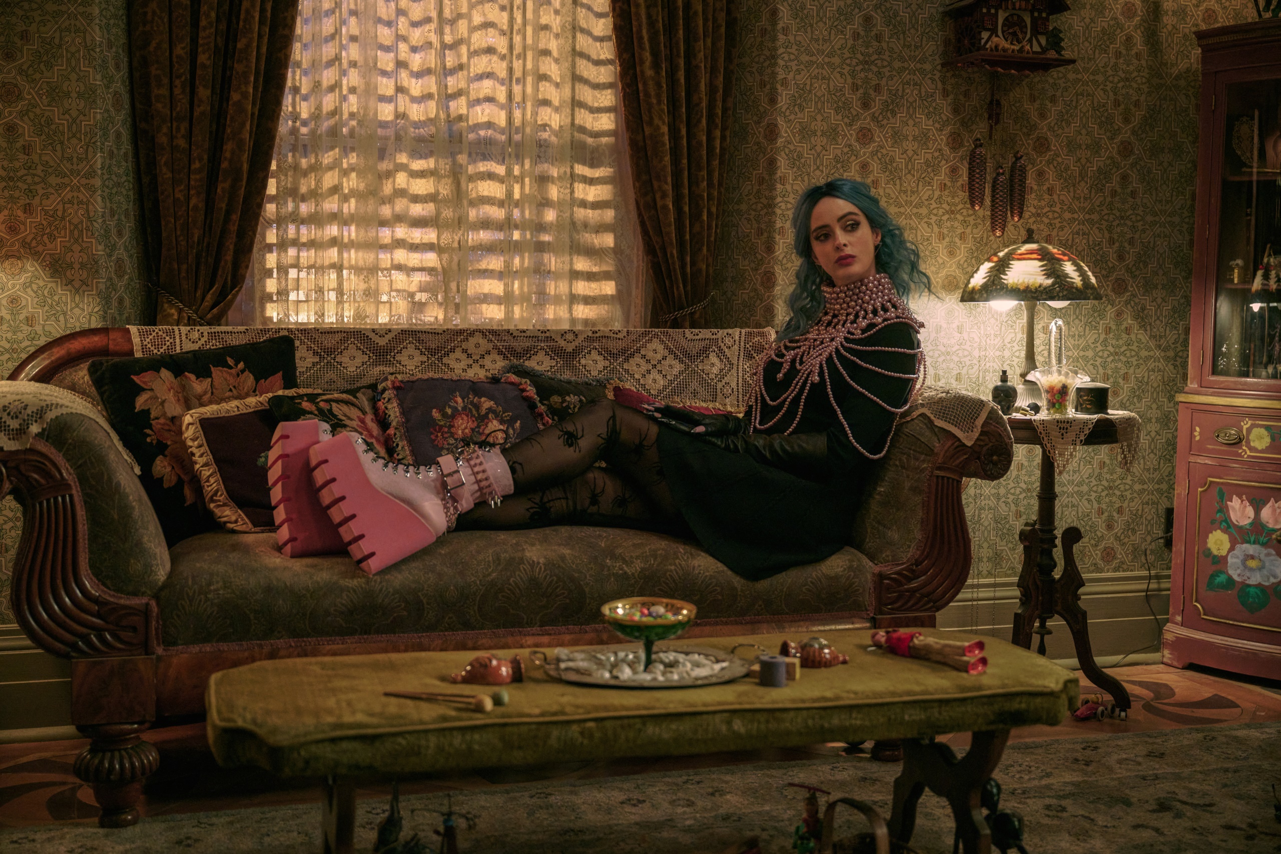 Nightbooks HD, Krysten Ritter Gallery HD Wallpaper