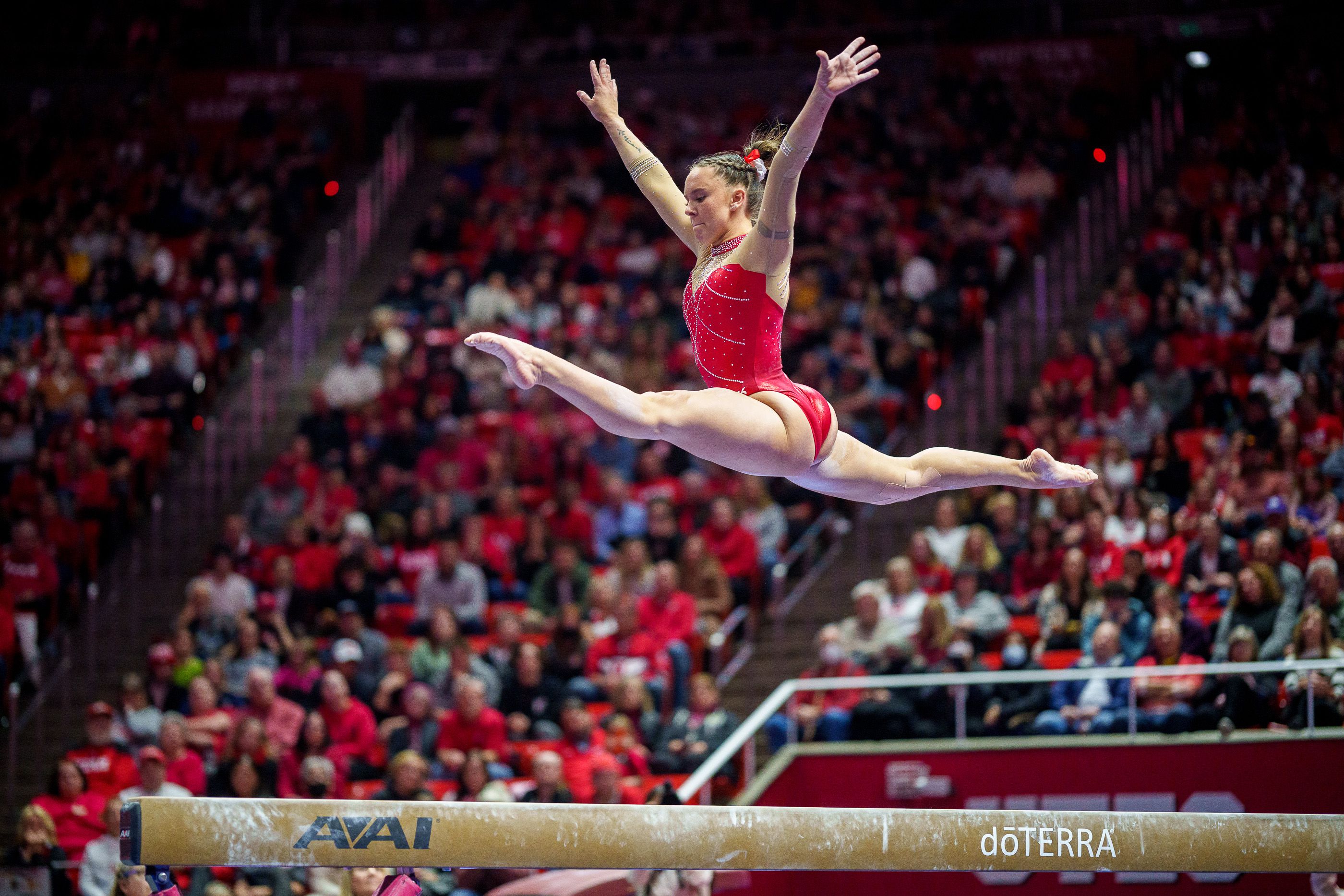 Utah gymnastics team tops No. 5 UCLA