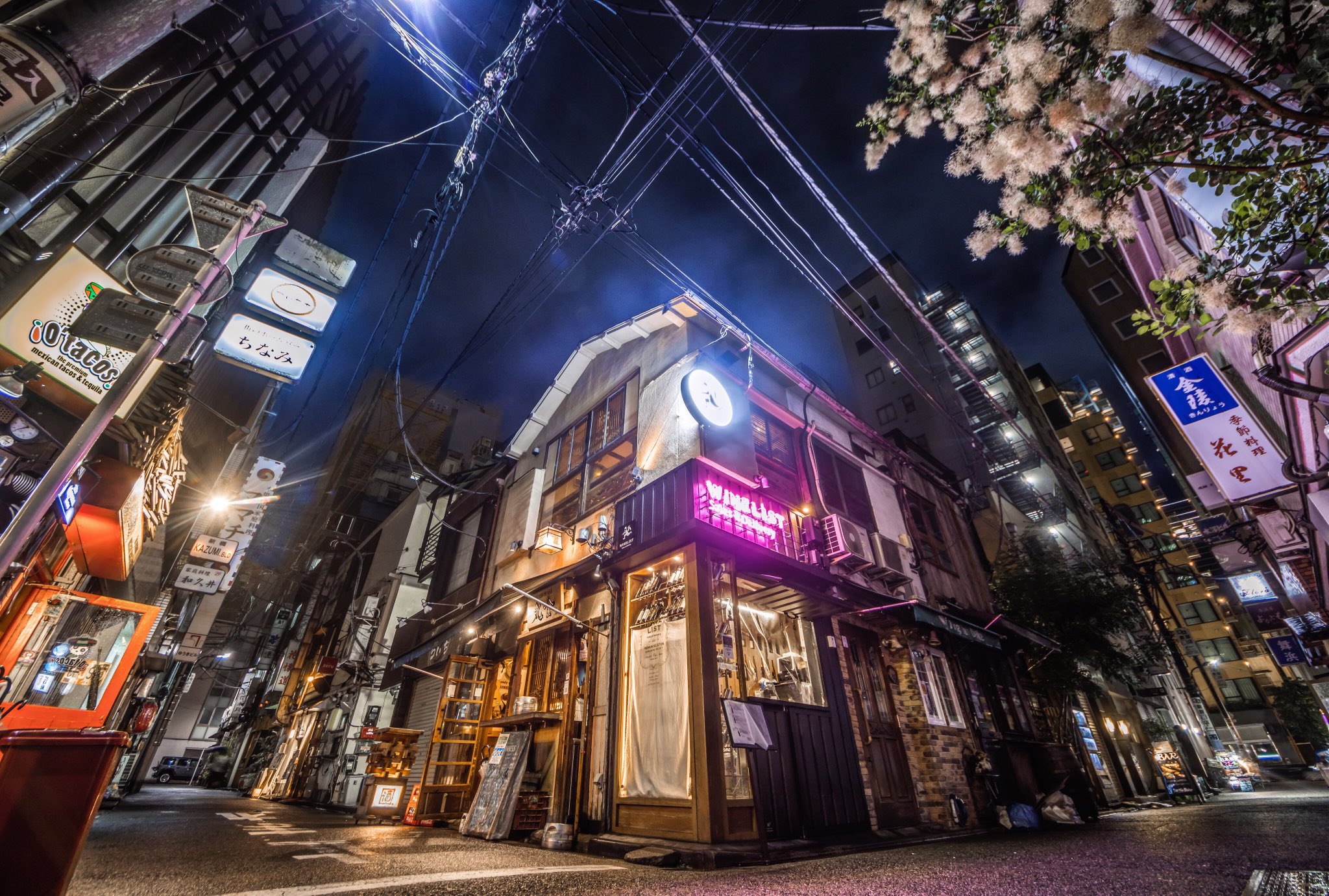 Tokyo Lens Japan, when rainy season meets summer, you're occasionally greeted by a gentle summer fog The lights of Tokyo can bring this fog to life and make for