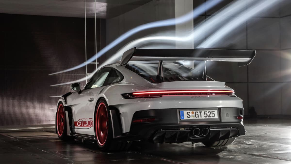 New model Porsche 911 GT3 RS