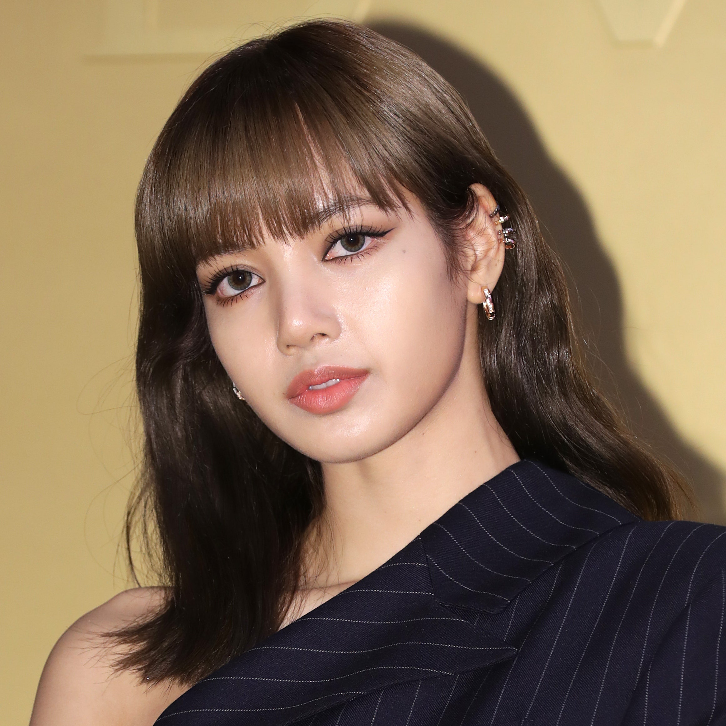 K Pop Star Lisa Of Blackpink Teased Solo Debut With Ultra Long Braided Pigtails