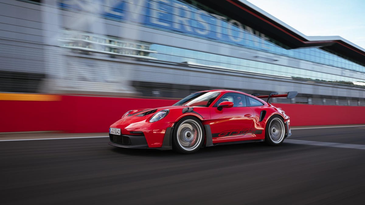 2023 Porsche 911 GT3 RS: Every High Tech Performance Feature