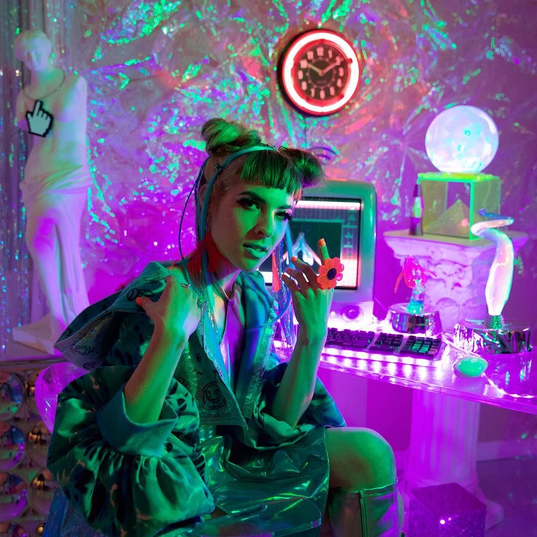 DORIAN ELECTRA “It's the one year anniversary of #Clitopia #OdeToTheClitoris! This video was a huge turning point”. Music videos, Neon aesthetic, New music