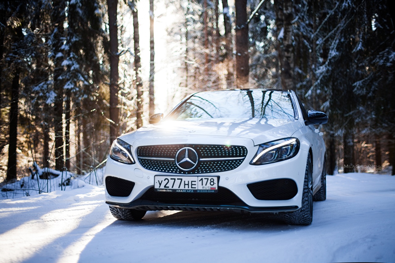 Desktop Wallpaper Mercedes Benz Mercedes C450 White Front