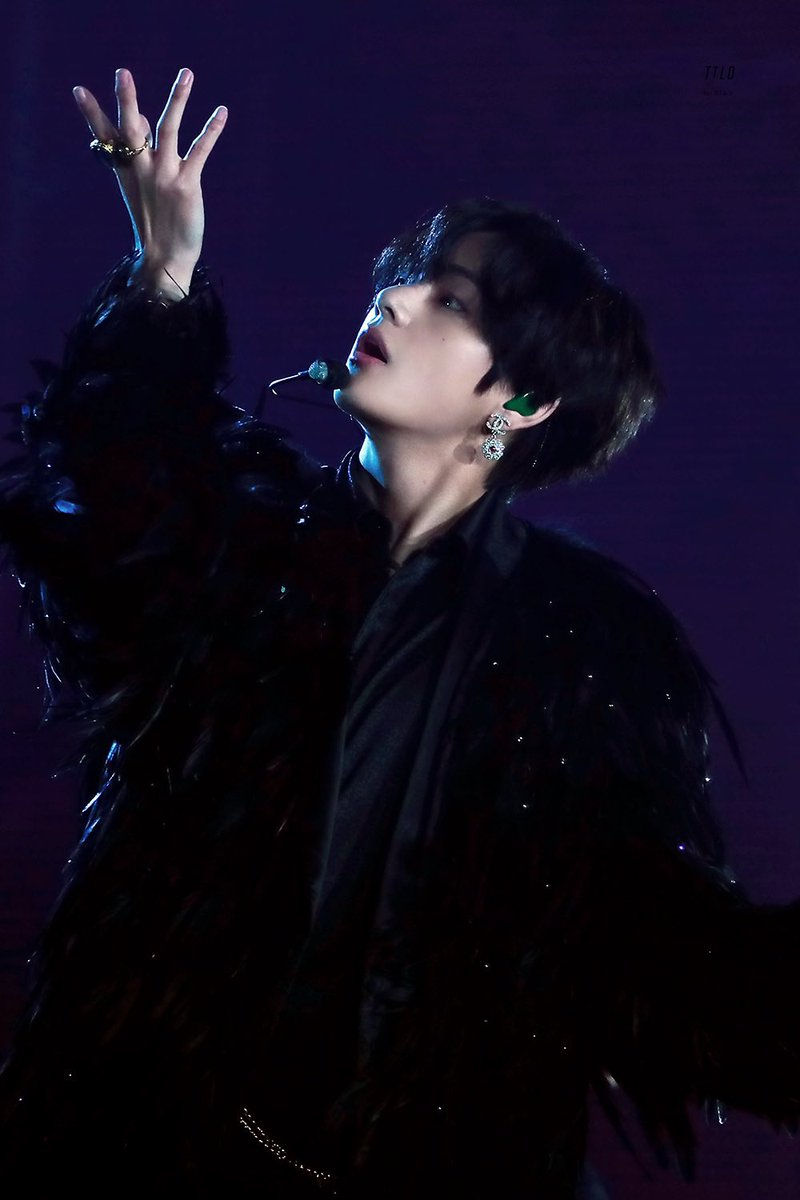 Black Swan BTS Wallpaper