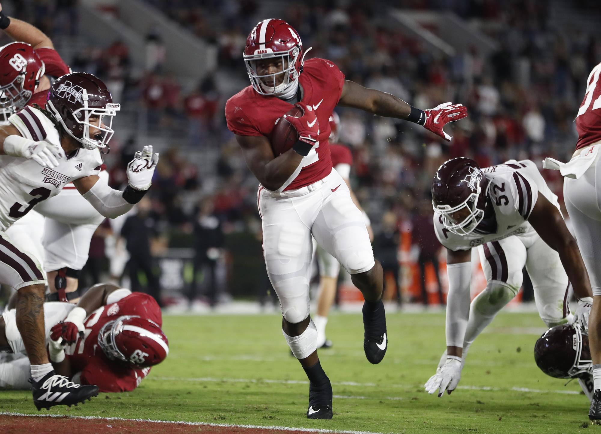 Brian Robinson Jr. of Alabama Athletics