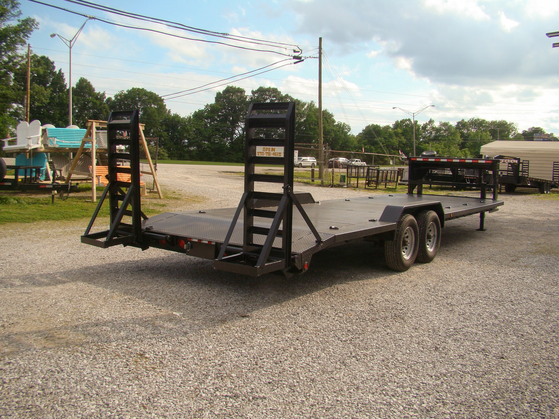 Gooseneck Flatbed. Custom Gooseneck Trailers