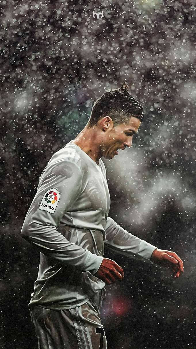 Download Cristiano Ronaldo Drenched In Rain Wallpaper