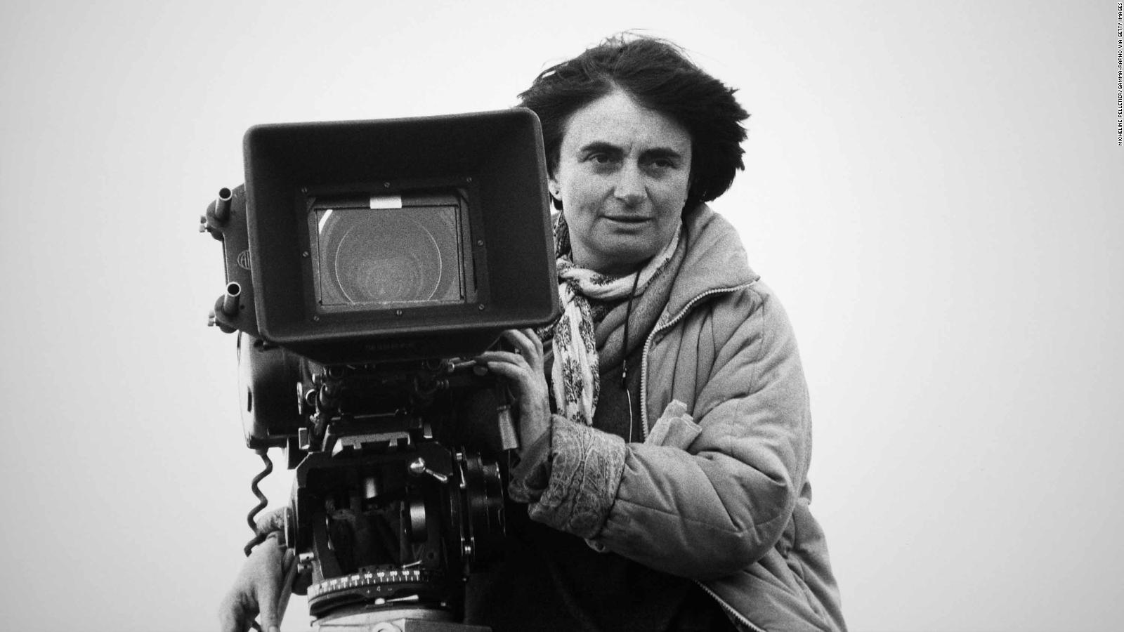 Agnès Varda, mother of French New Wave cinema, dead at 90