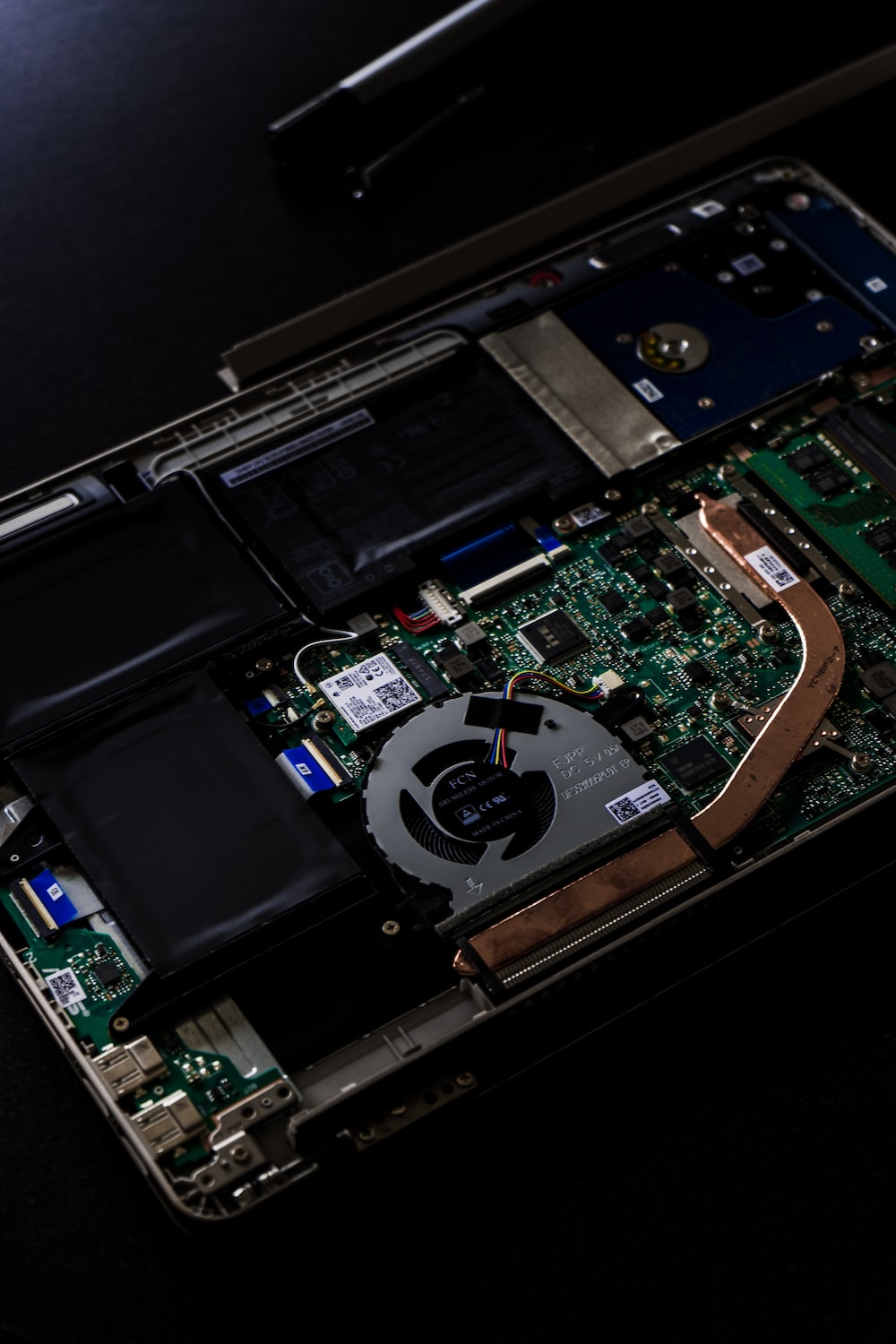 Laptop Repair Picture. Download Free Image